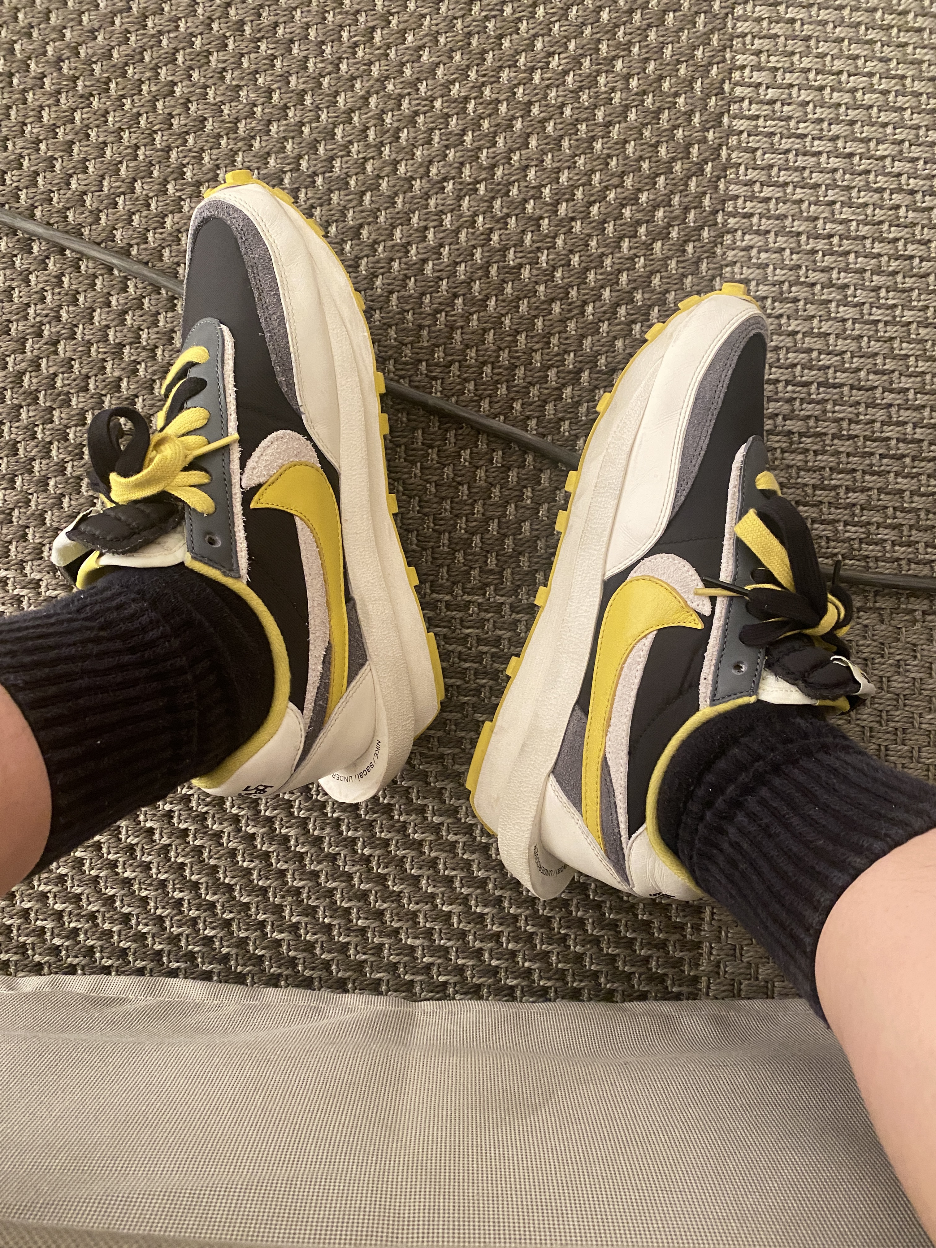 Nike x Sacai x Undercover LDWaffle Black Bright Citron 착용 스타일