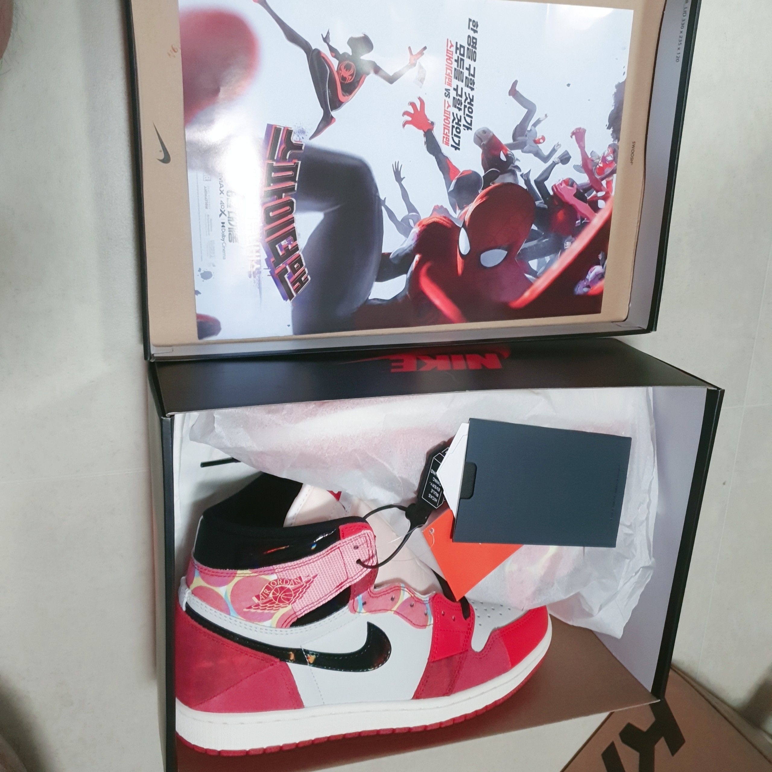 Jordan 1 Retro High Spider-Man Next Chapter 착용 스타일
