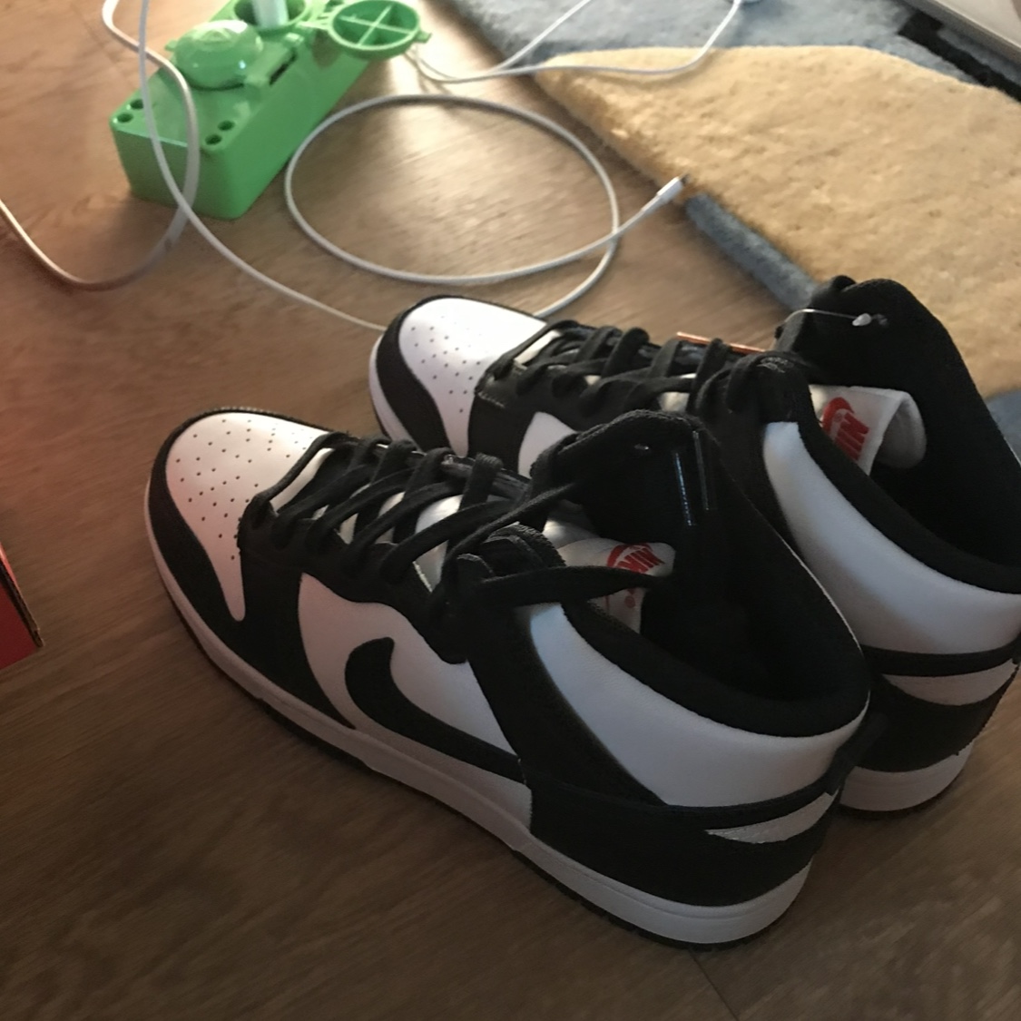 Nike Dunk High Retro Black and White 착용 스타일