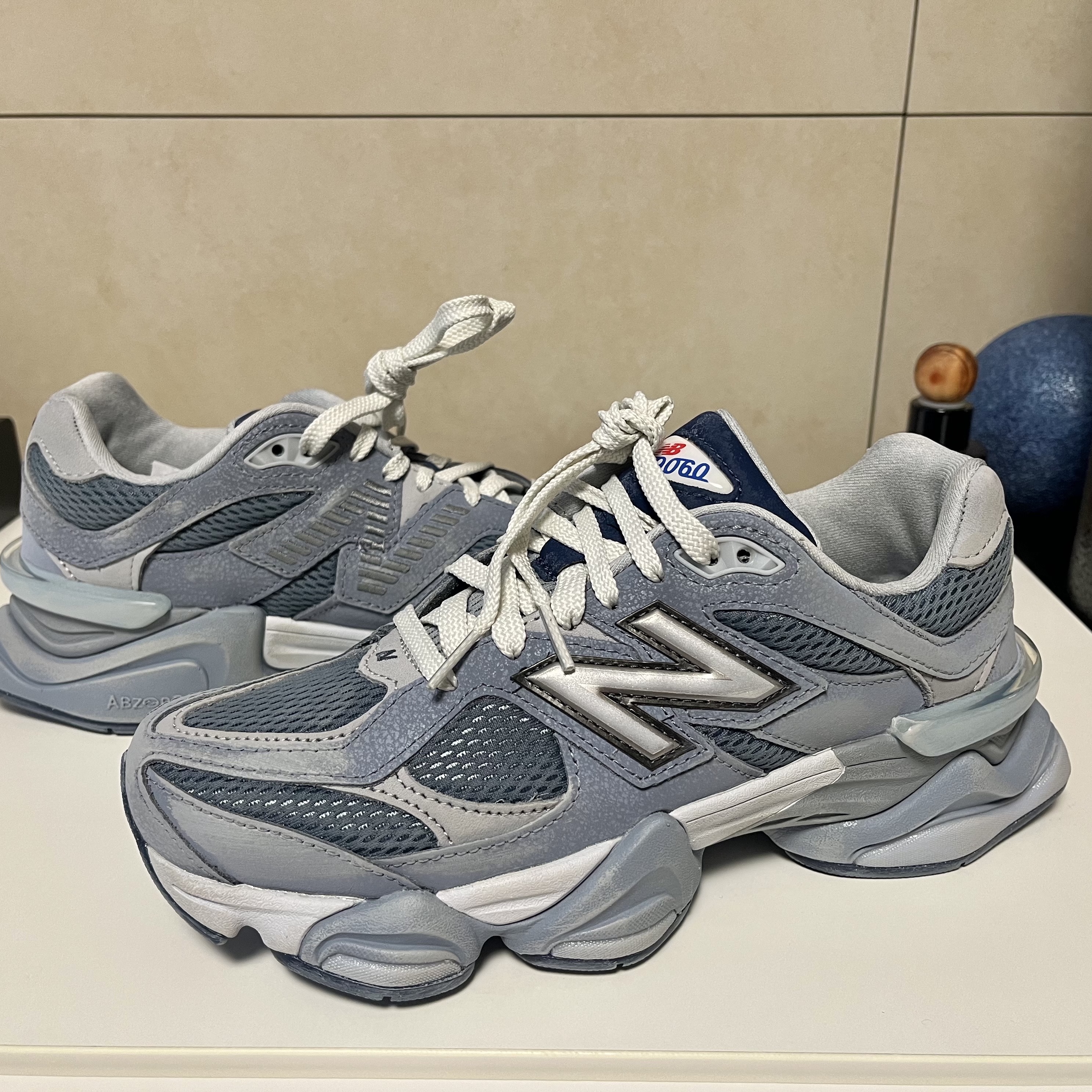 New Balance 9060 Arctic Grey Steel 착용 스타일