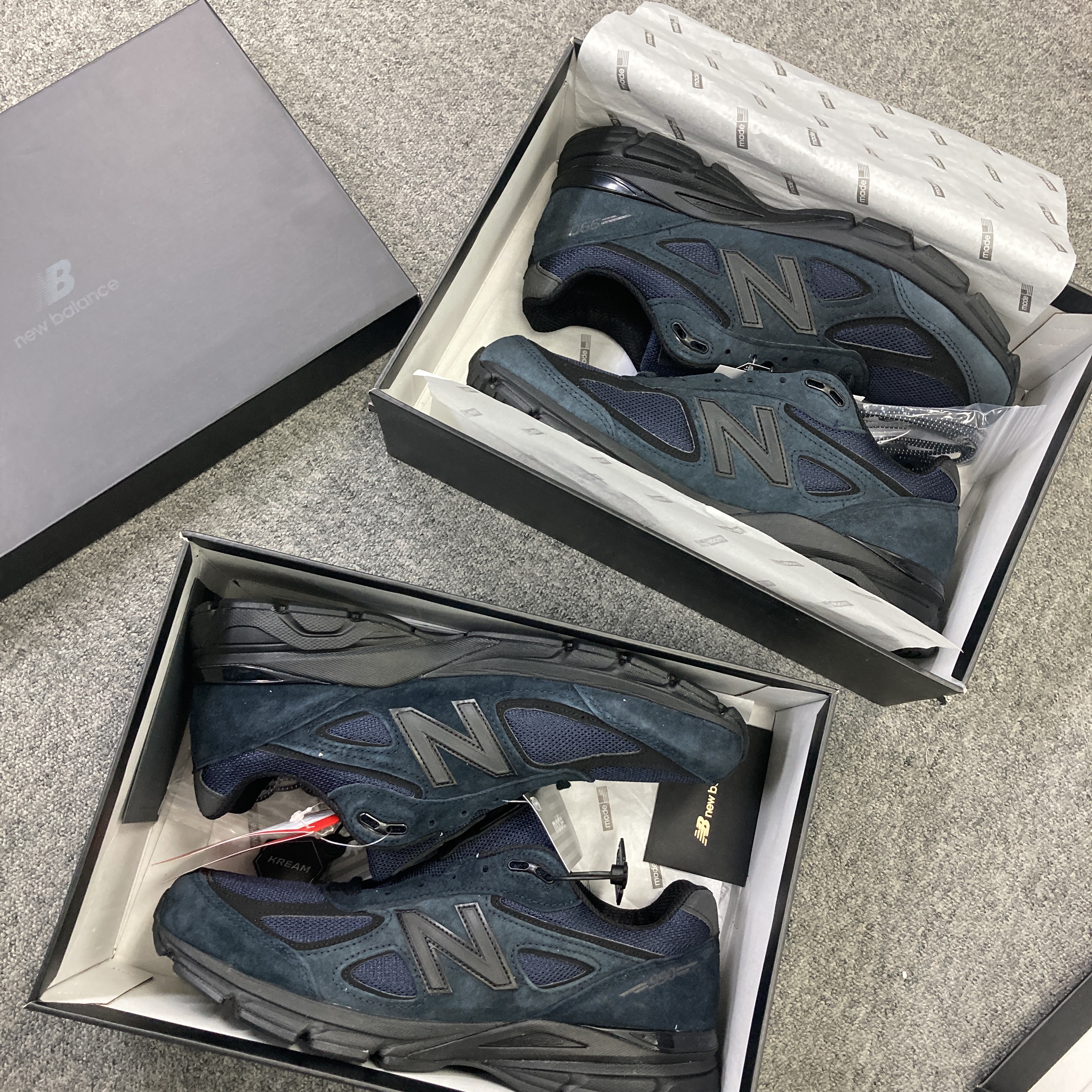 New Balance x JJJJound 990v4 Navy 착용 스타일 - 1