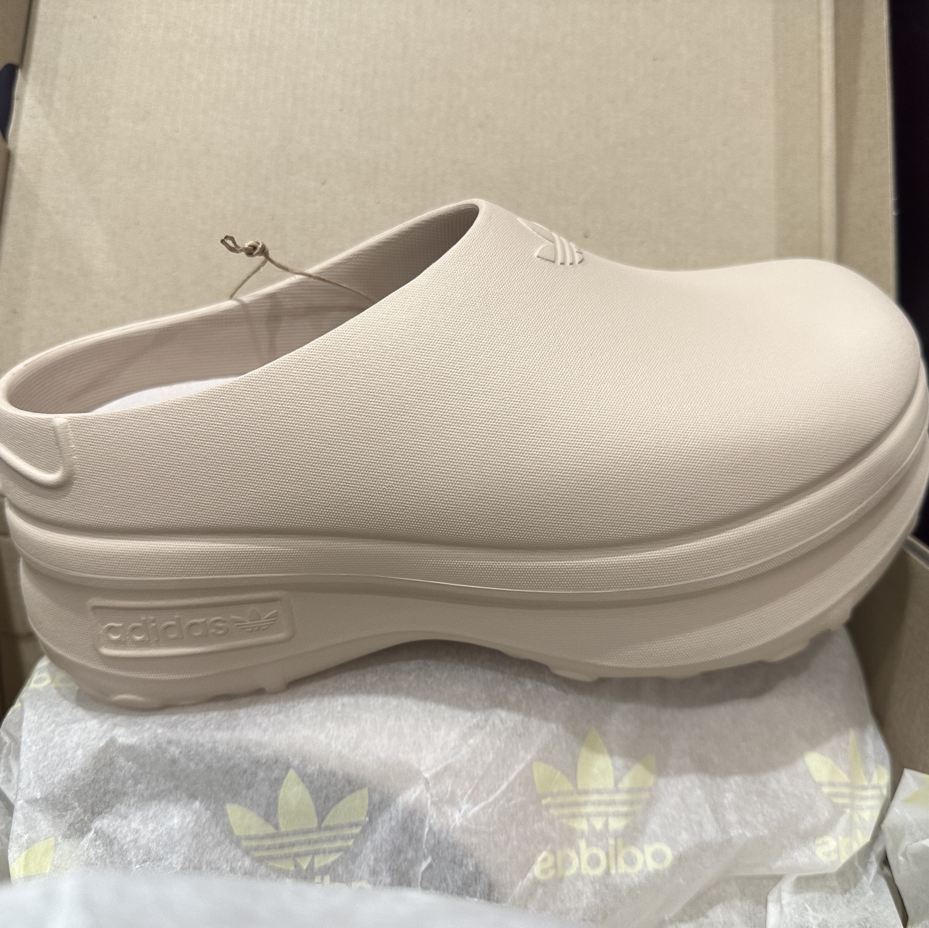 (W) Adidas Adifom Stan Smith Mule Wonder Taupe 착용 스타일 - 1