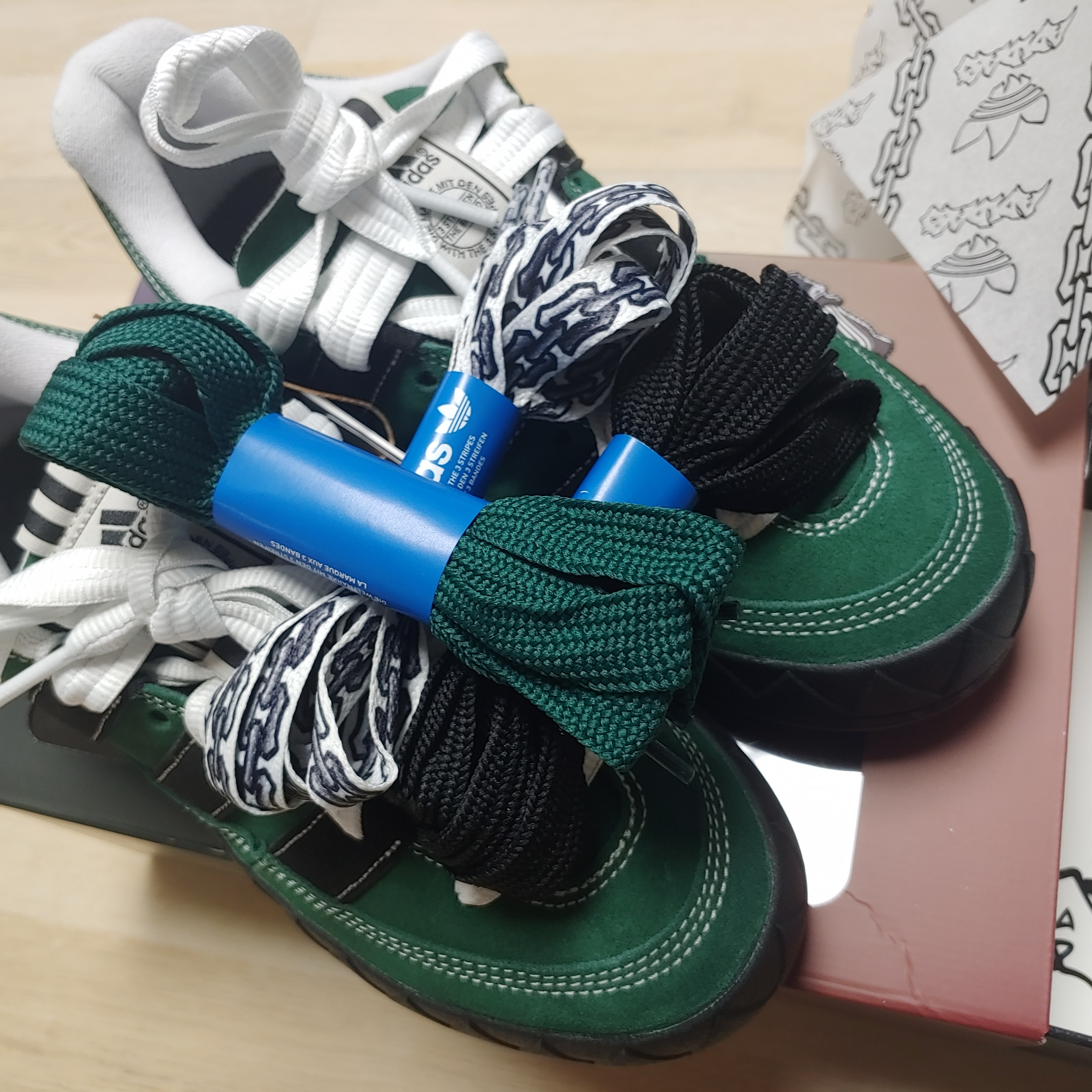 Adidas x YNuK Adimatic Dark Green Core Black 착용 스타일 - 1