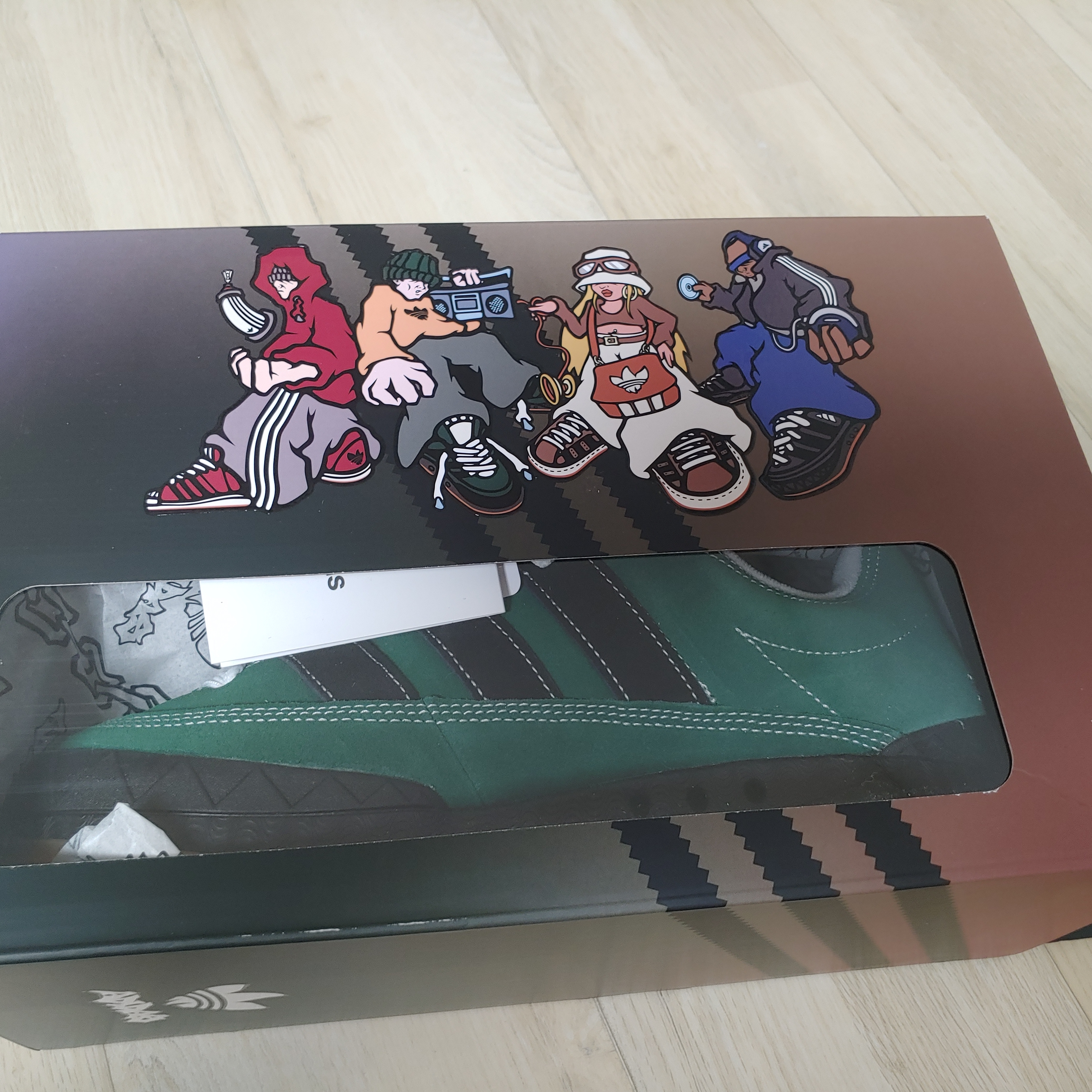 Adidas x YNuK Adimatic Dark Green Core Black 착용 스타일 - 4