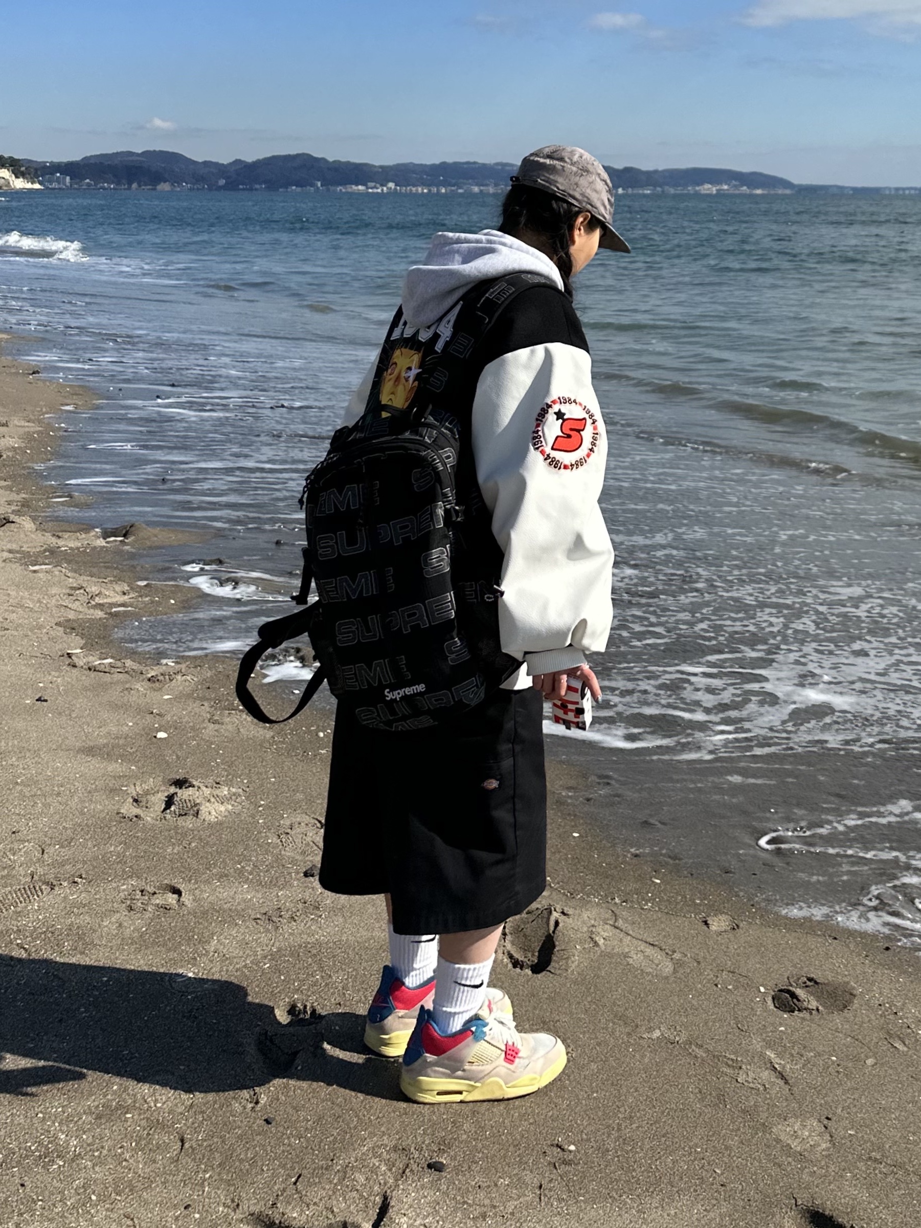 Supreme Backpack Black - 21FW, Jordan 4 x Union Retro Guava Ice 착용 스타일 - 1