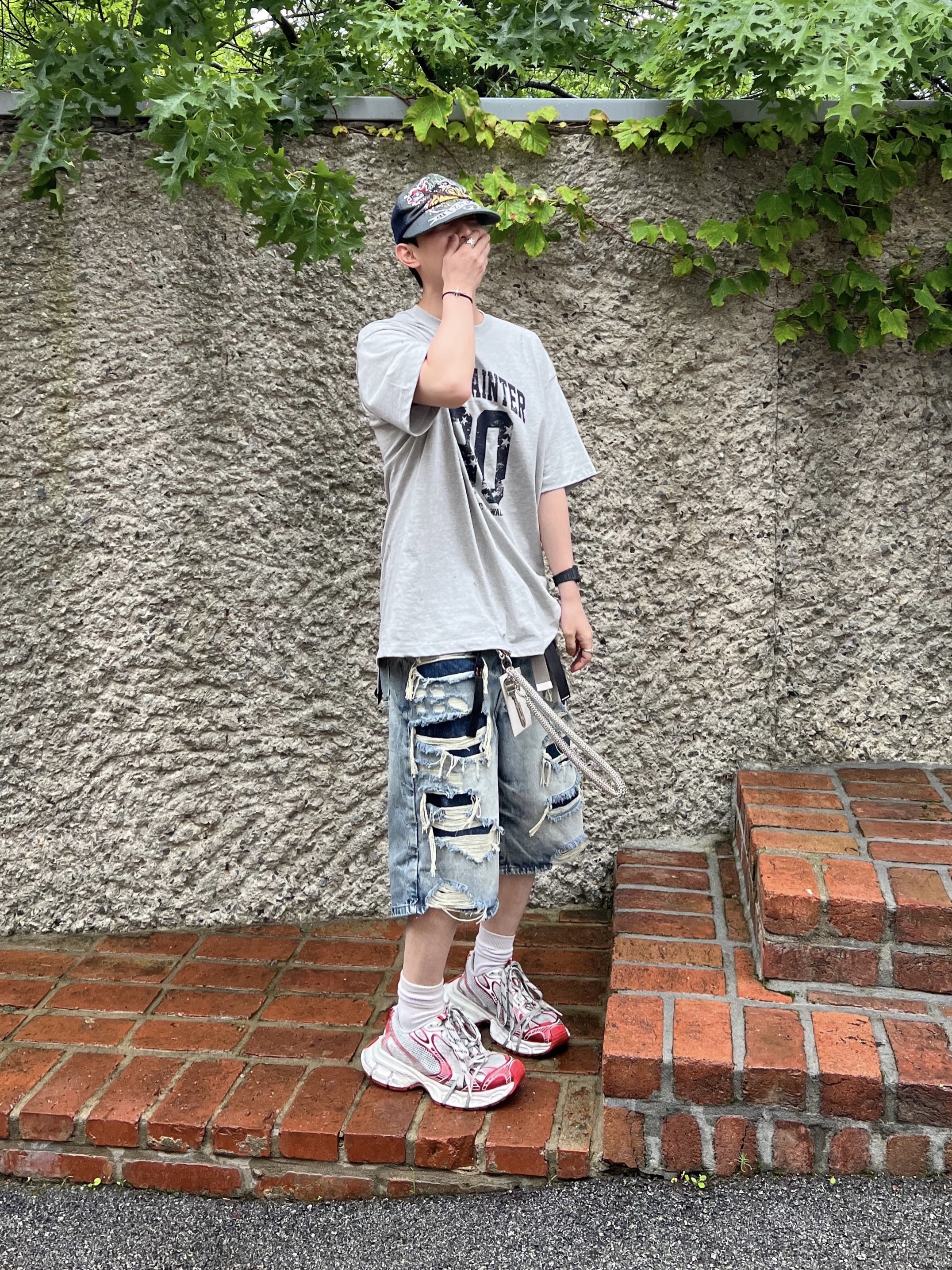 Balenciaga 3XL Sneakers White Red 착용 스타일 - 4