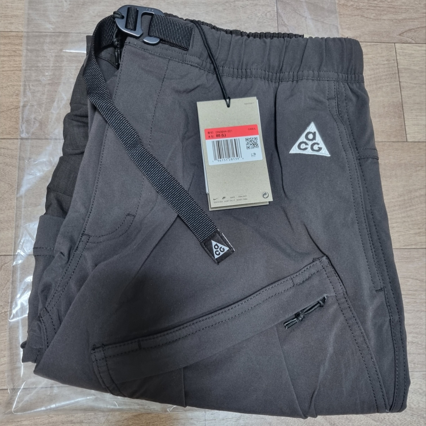 Nike ACG Smith Summit Cargo Pants Velvet Brown - Asia 착용 스타일