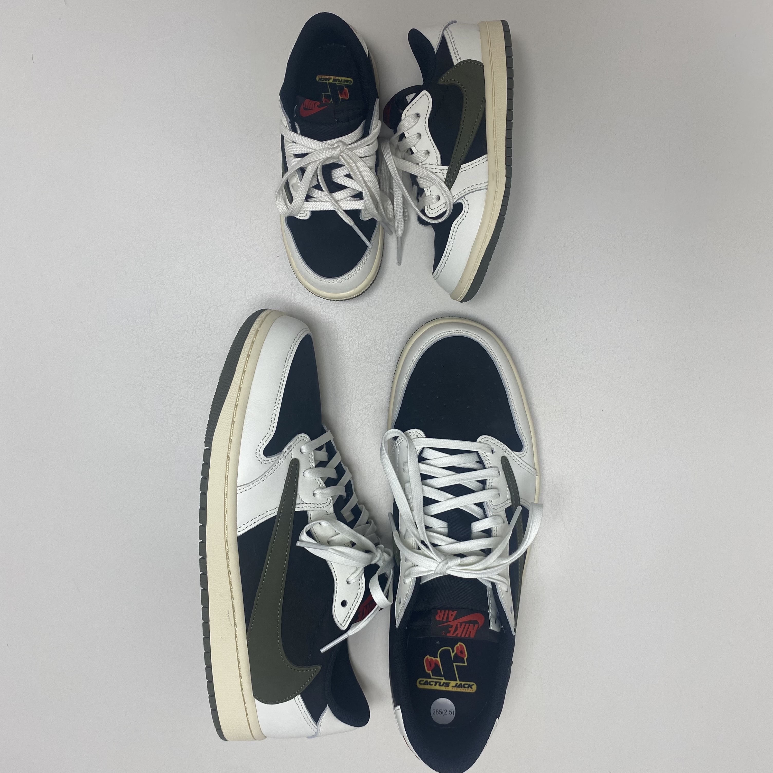 (TD) Jordan 1 x Travis Scott Retro Low OG SP Medium Olive, (W) Jordan 1 x Travis Scott Retro Low OG SP Medium Olive 착용 스타일 - 3