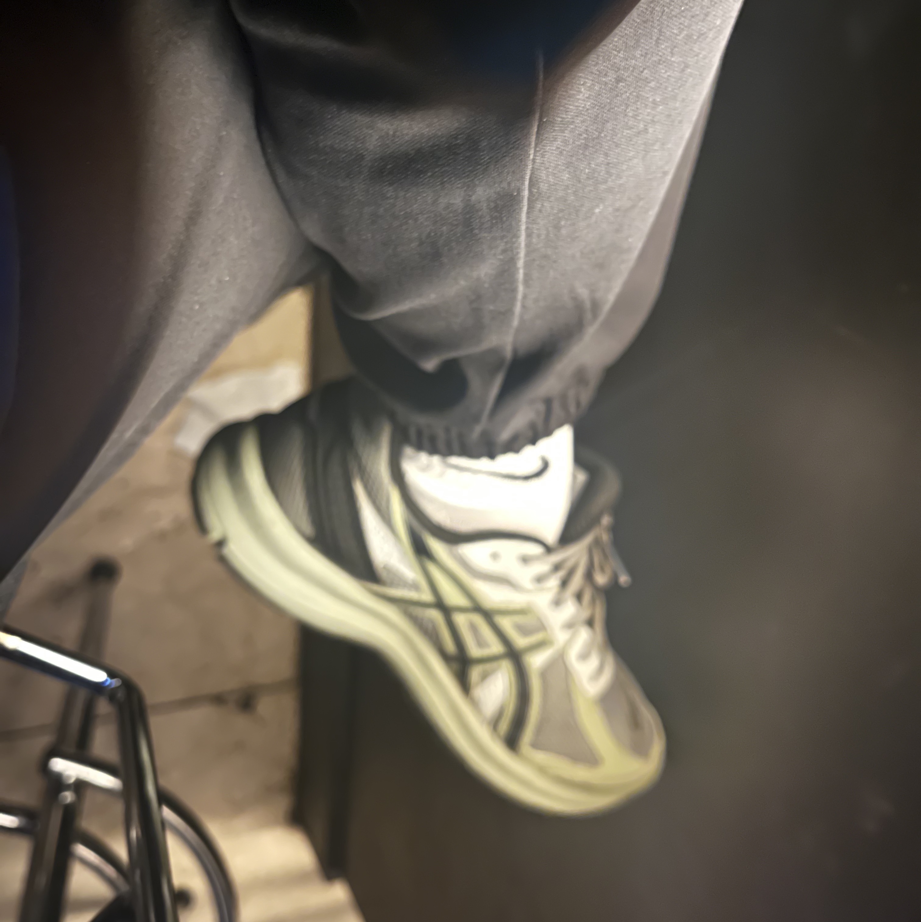 Asics Jog 100 S Sheet Rock - 2E Wide 착용 스타일