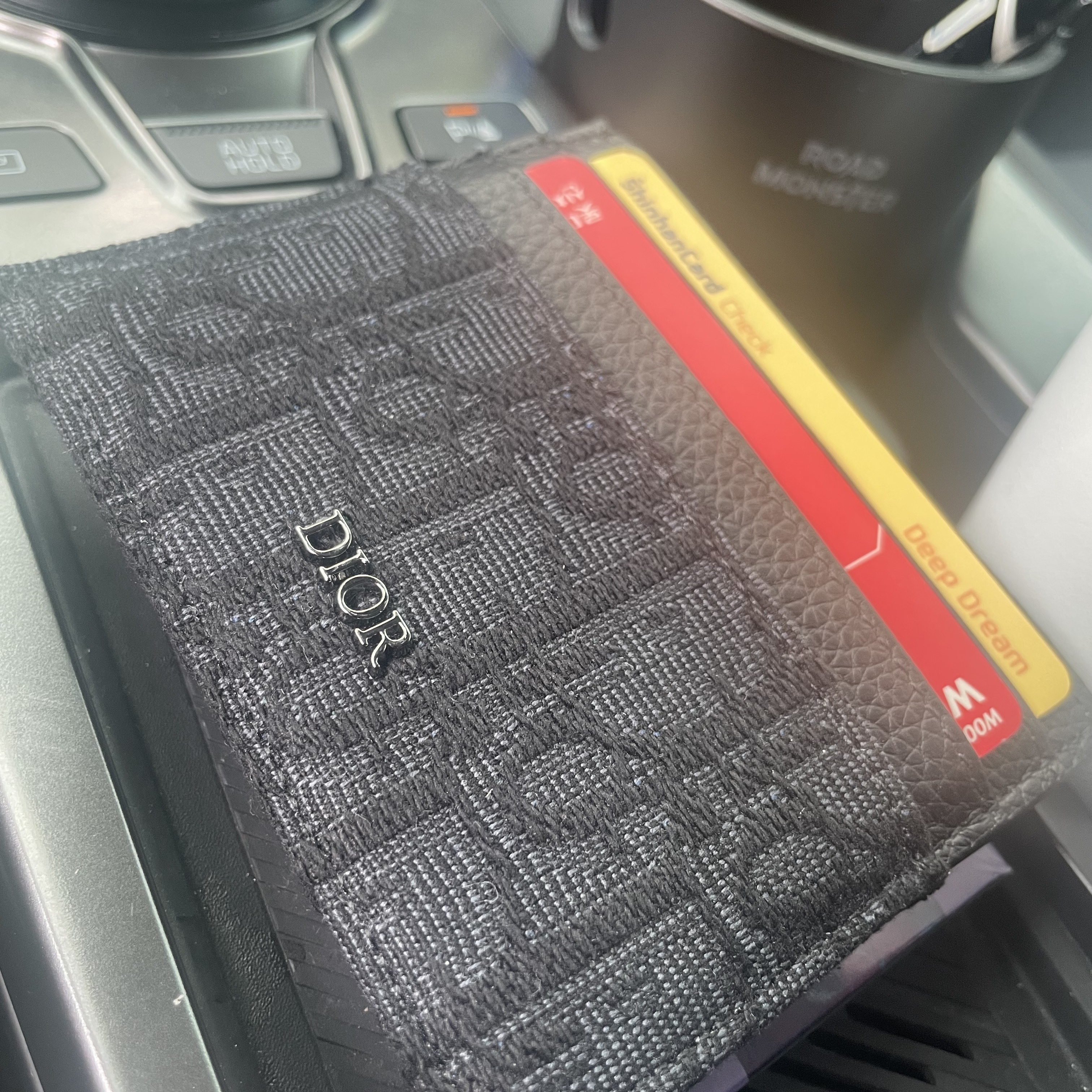 Dior Card Holder Black Dior Oblique Jacquard 착용 스타일