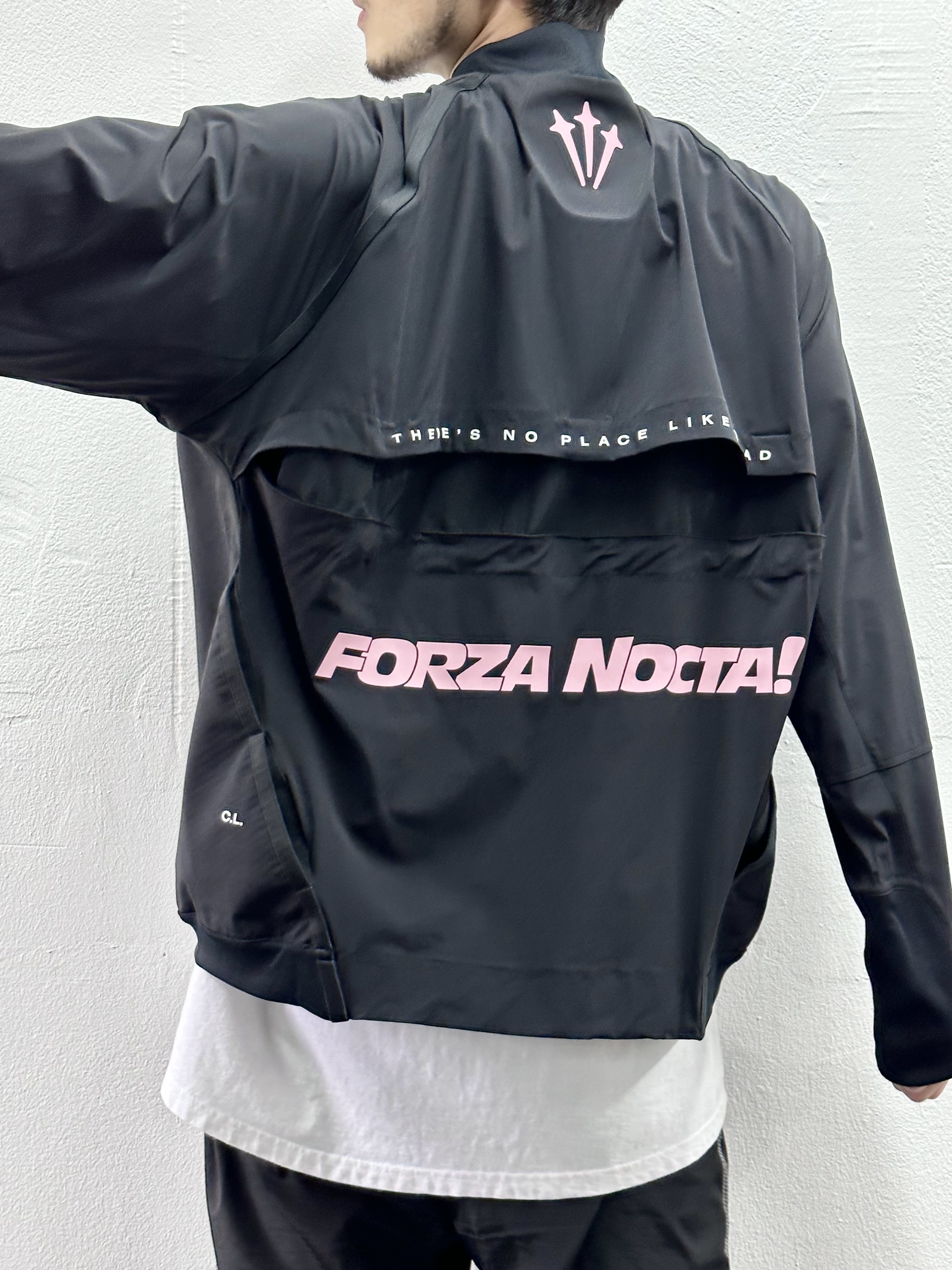 (W) Nike x Drake Nocta NRG LR L/S Crew Black (DV3631-010) 착용 스타일