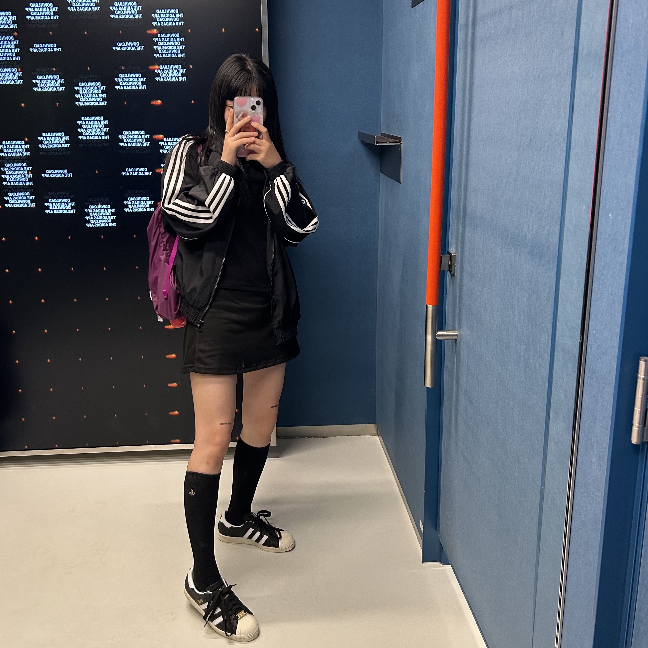 Adidas x BAPE Superstar 80s Core Black Off White, Arc'teryx Heliad 10 Backpack Groovie 착용 스타일 - 3