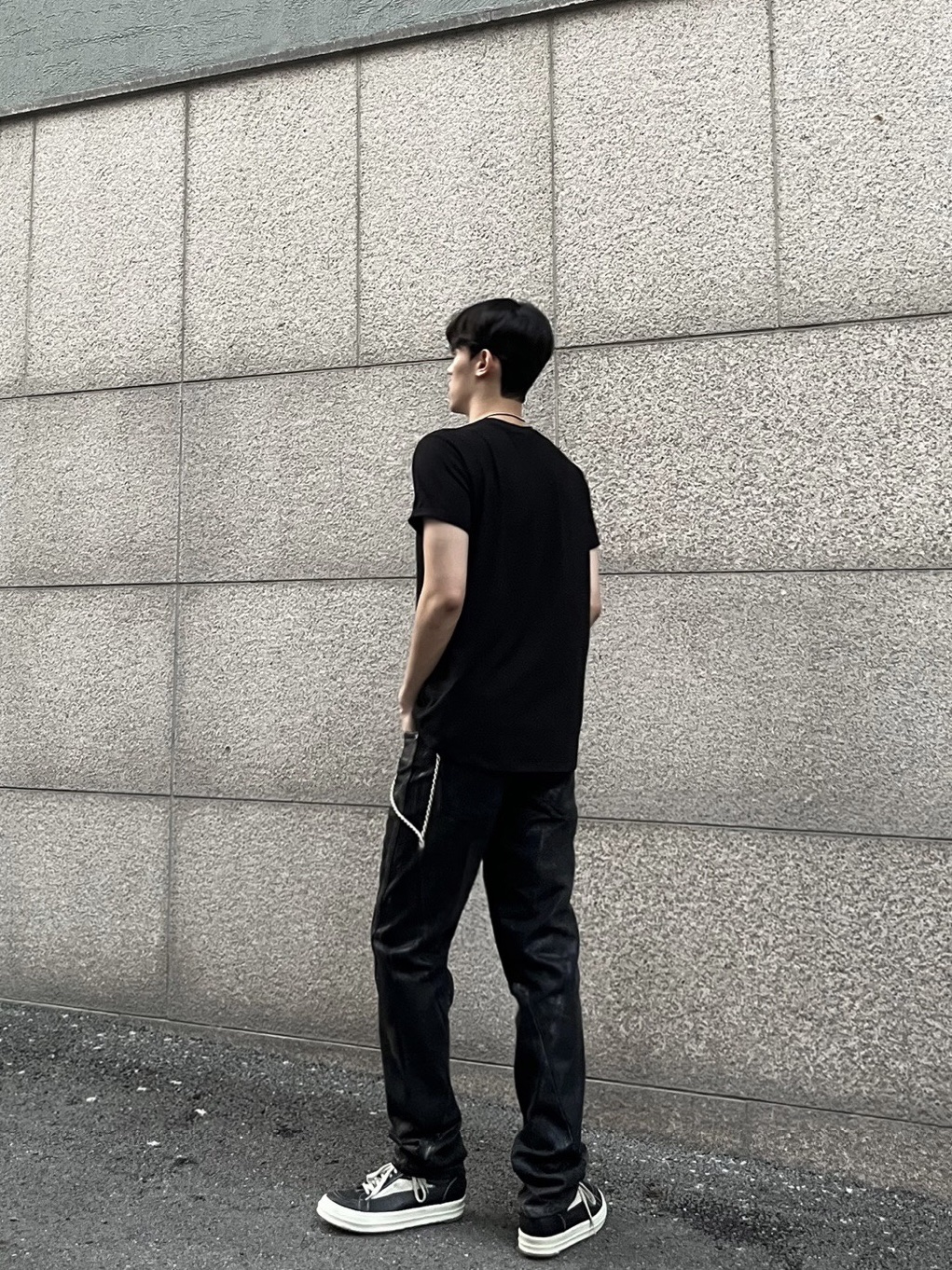 Rick Owens Drkshdw Suede Vintage Sneakers Dark Dust Pearl Milk White, Rick Owens Vintage Sneakers Black 착용 스타일 - 3