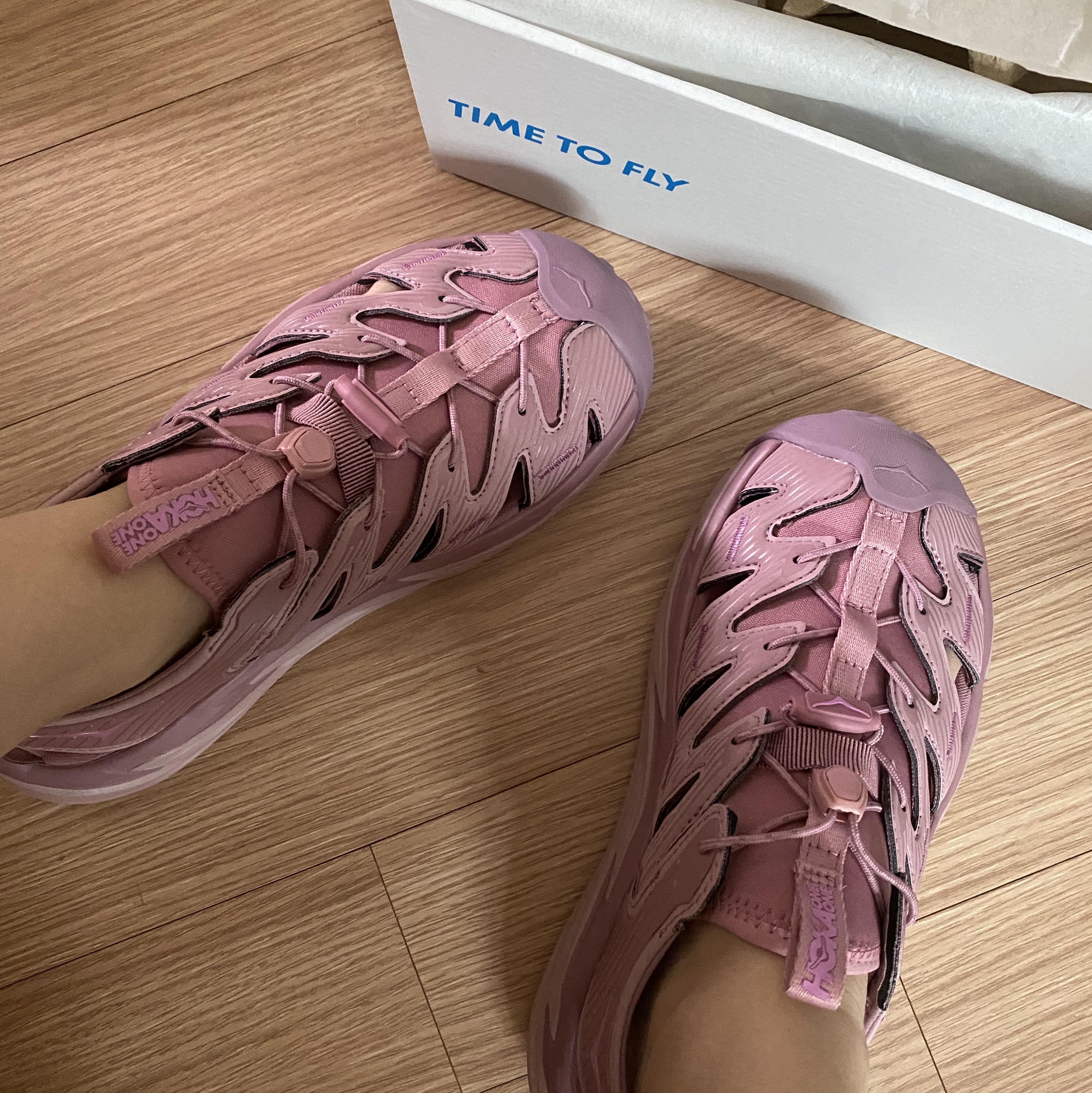 (W) Hoka Hopara Foxglove Pale Mauve 착용 스타일