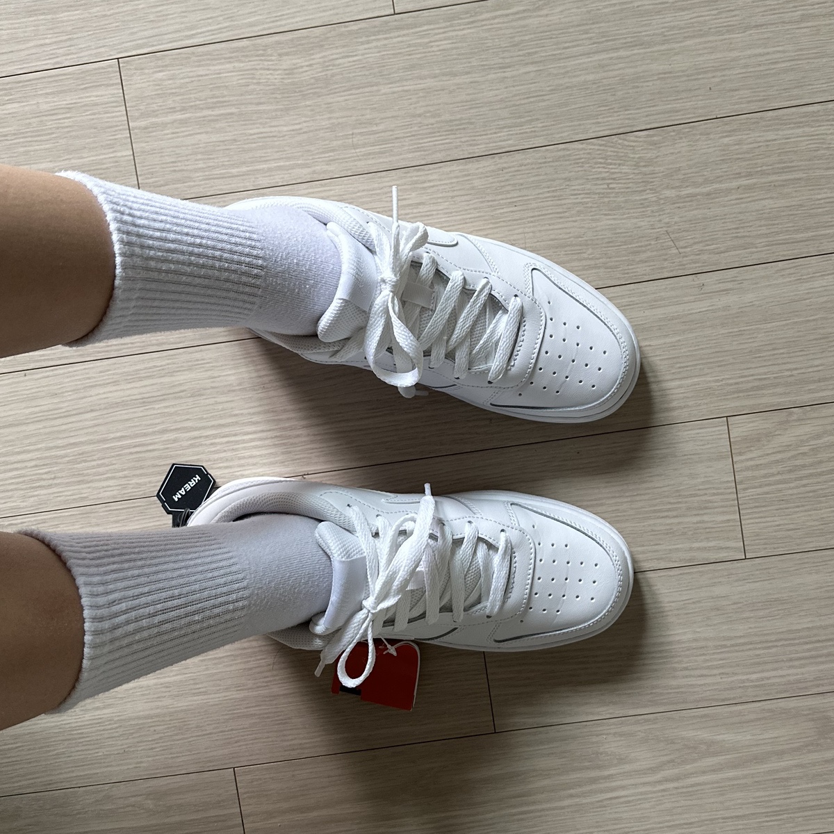 (GS) Nike Court Borough Low 2 Triple White 착용 스타일