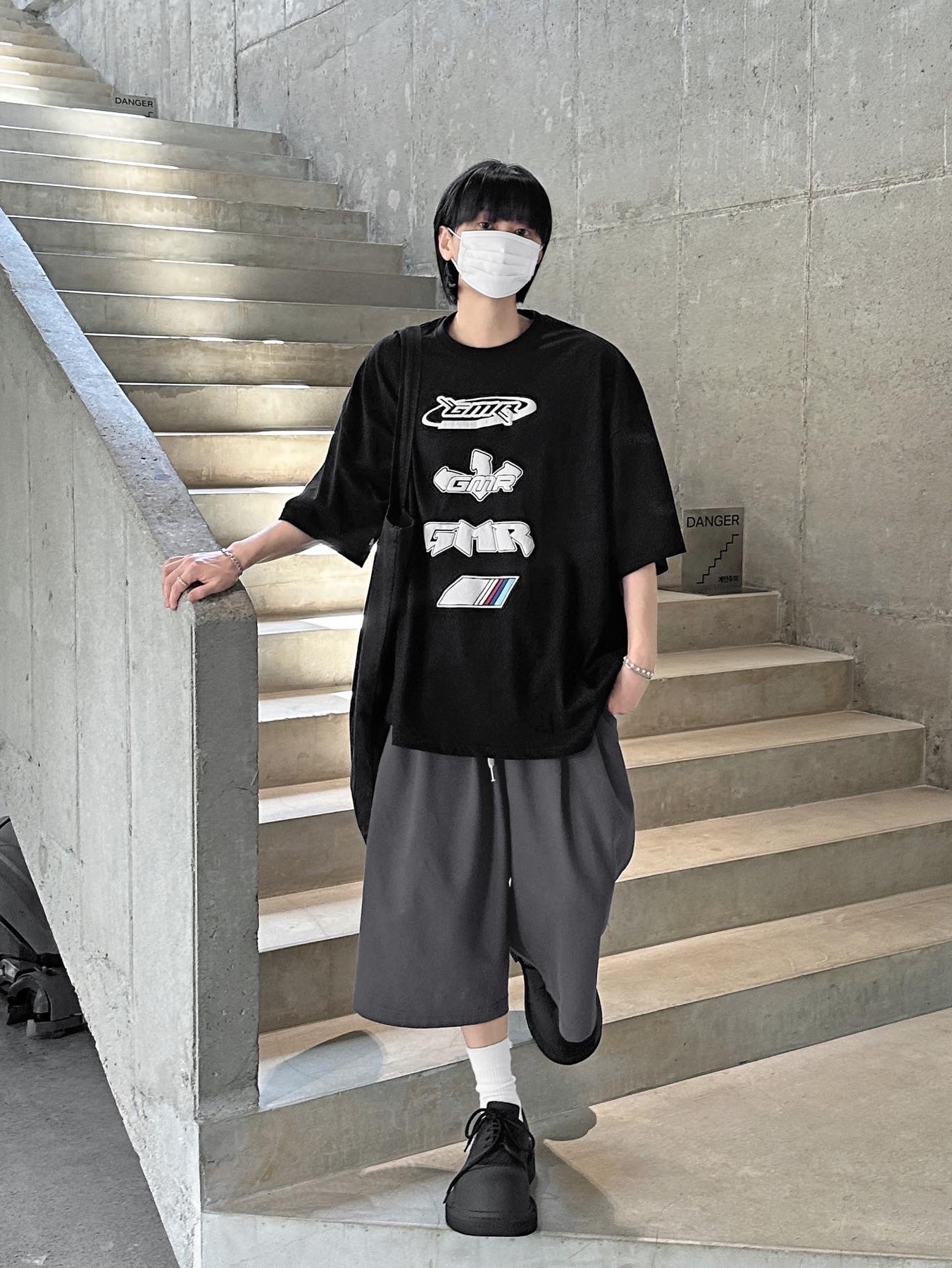 Balenciaga Steroid Derby Black 착용 스타일 - 1