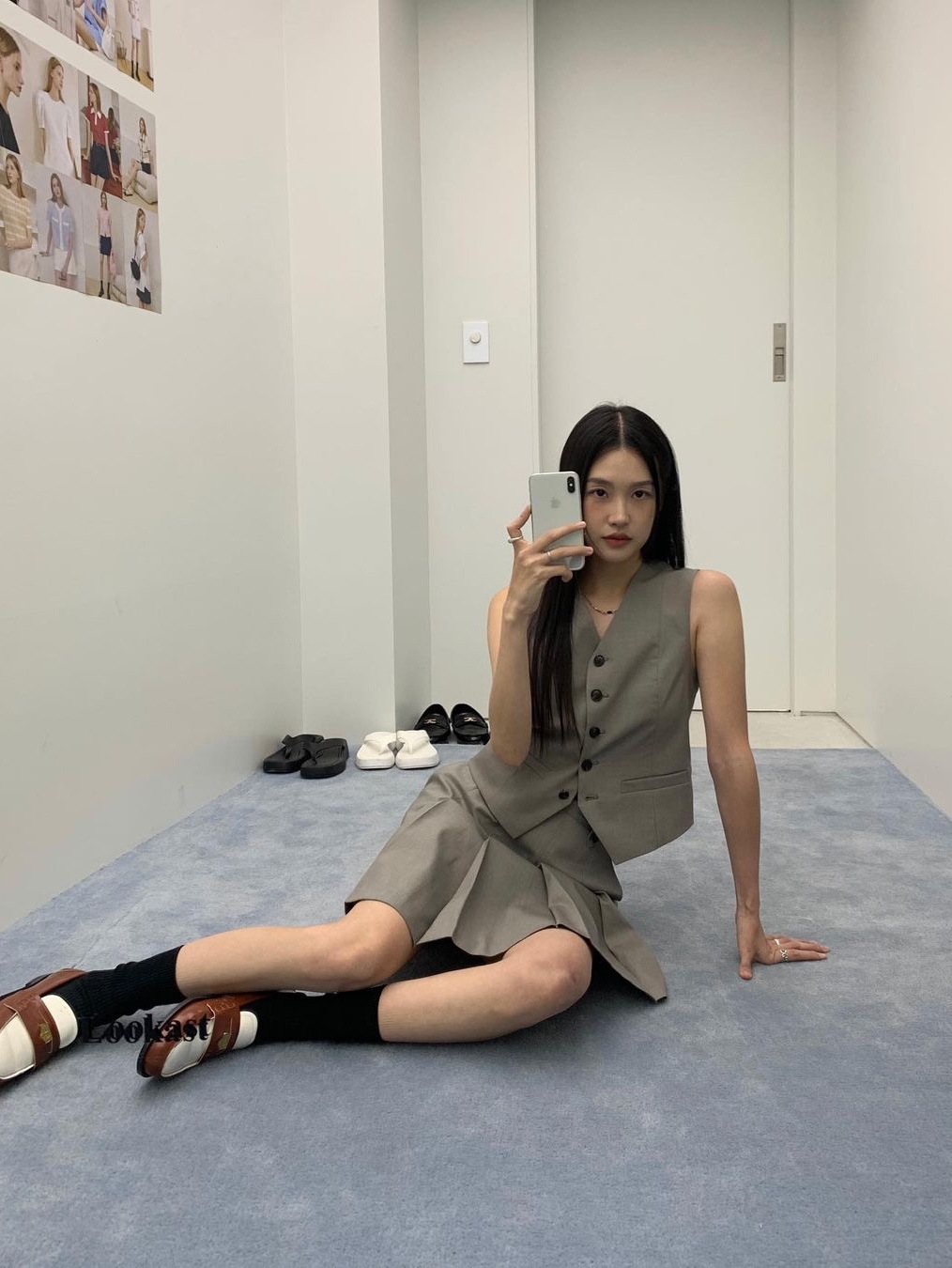 (W) Miu Miu Leather Penny Loafers Tobacco White 착용 스타일