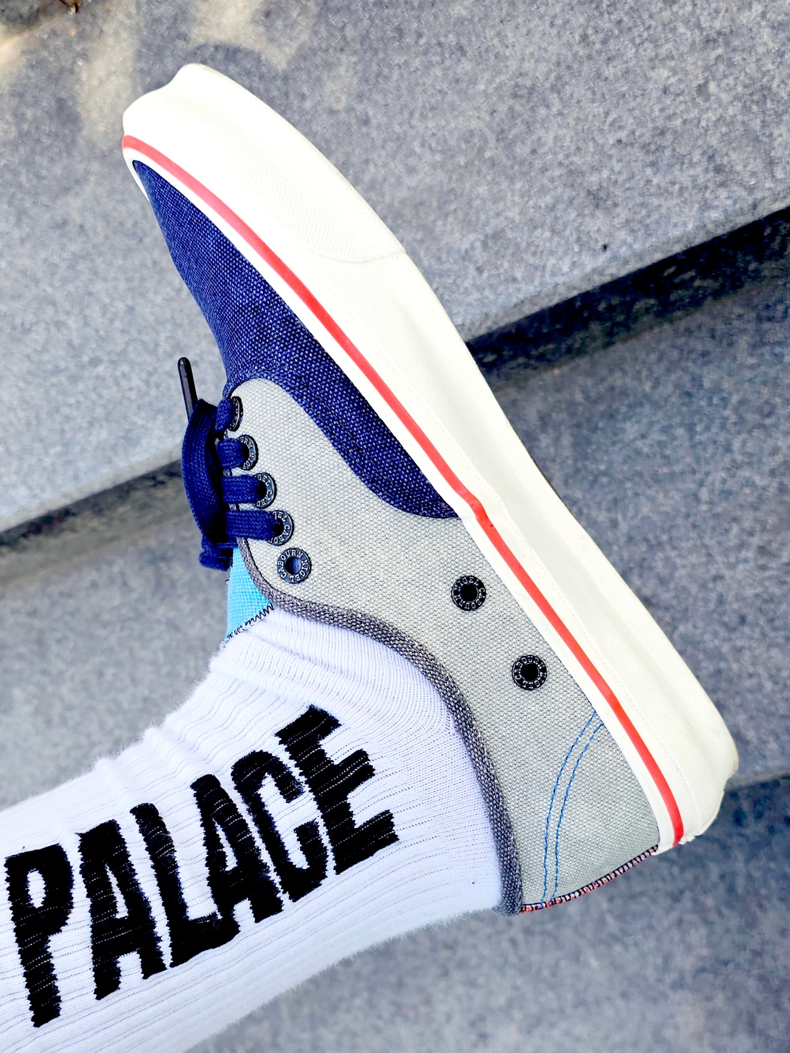 Vans Vault x Nigel Cabourn OG Authentic LX Crazy Navy Mix 착용 스타일 - 2