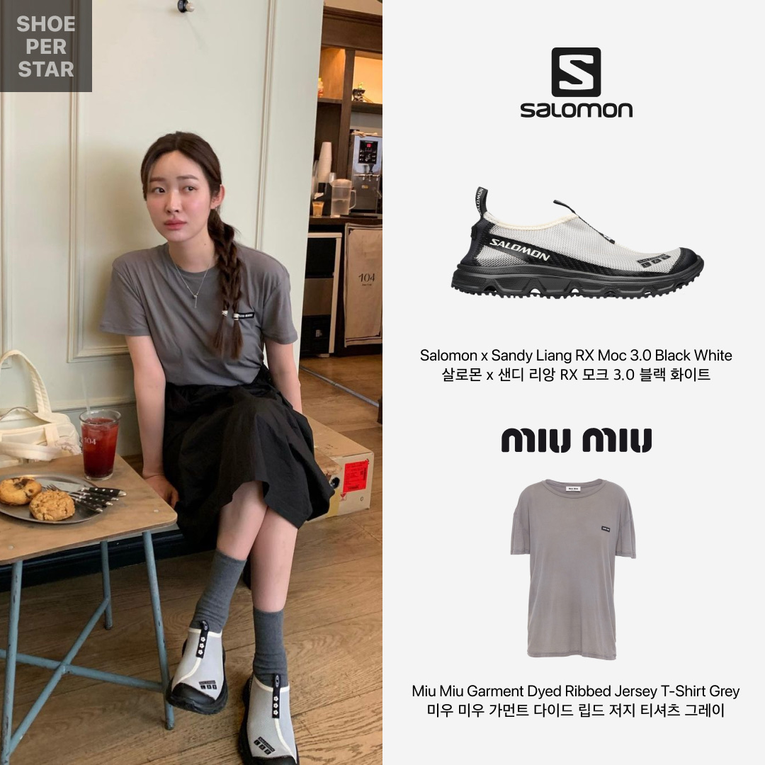 살로몬 x 샌디 리앙 RX 모크 3.0 블랙 화이트, (W) 미우 미우 가먼트 다이드 립드 니트 저지 티셔츠 리드 그레이 착용 스타일 - 1