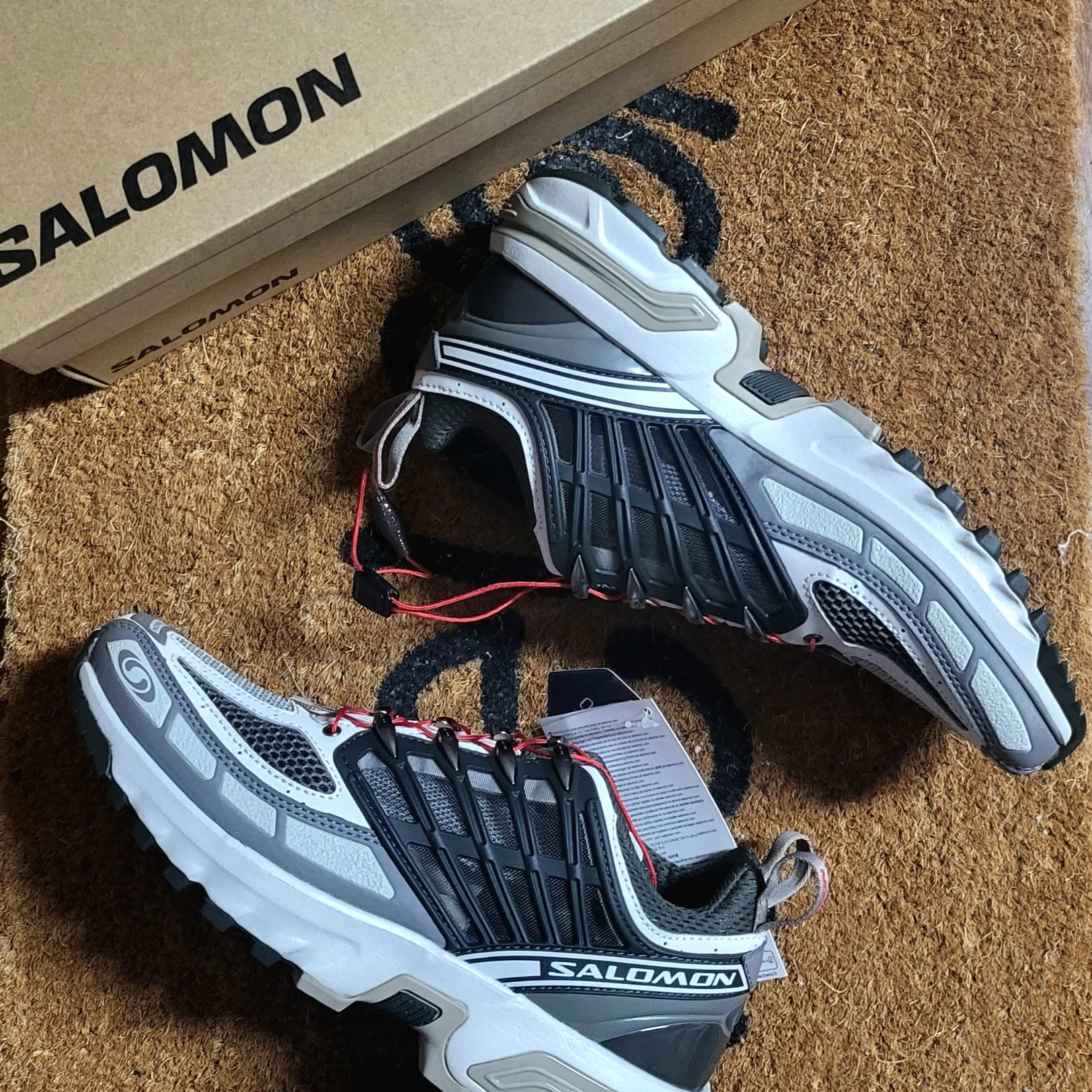 Salomon ACS Pro Beluga Vintage Khaki 착용 스타일