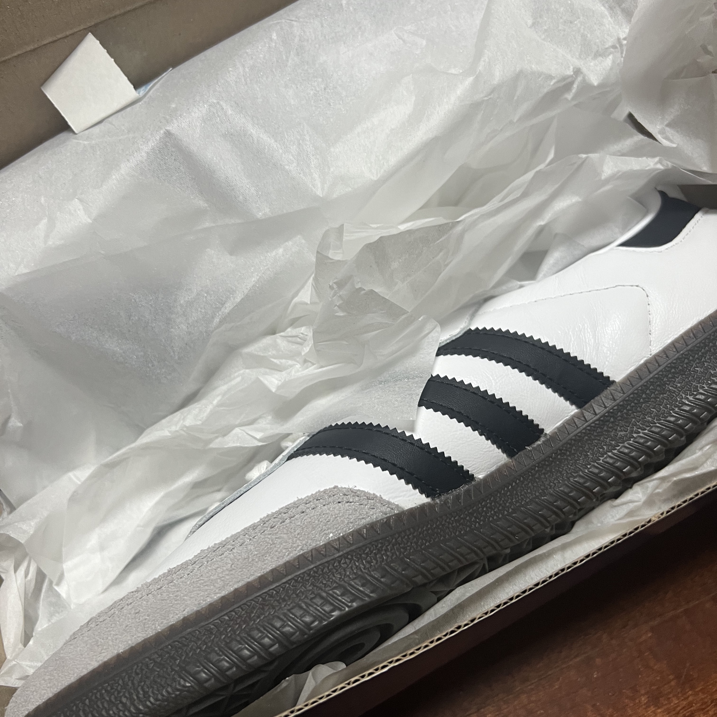 Adidas Samba OG Cloud White 착용 스타일 - 1