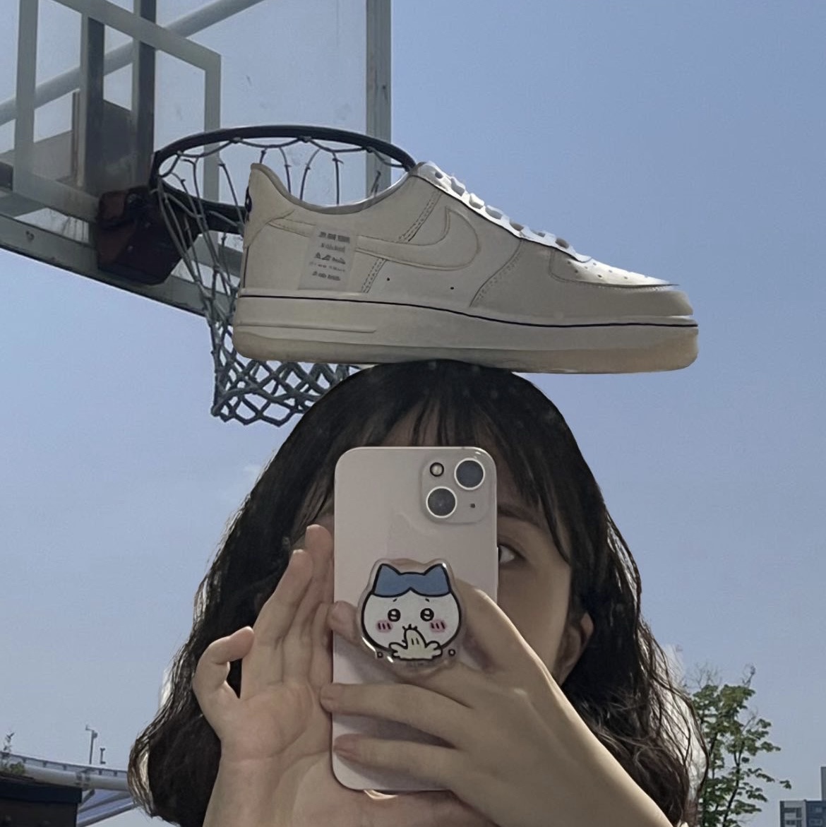 (W) Nike Air Force 1 '07 LX Game Royal Sail 착용 스타일