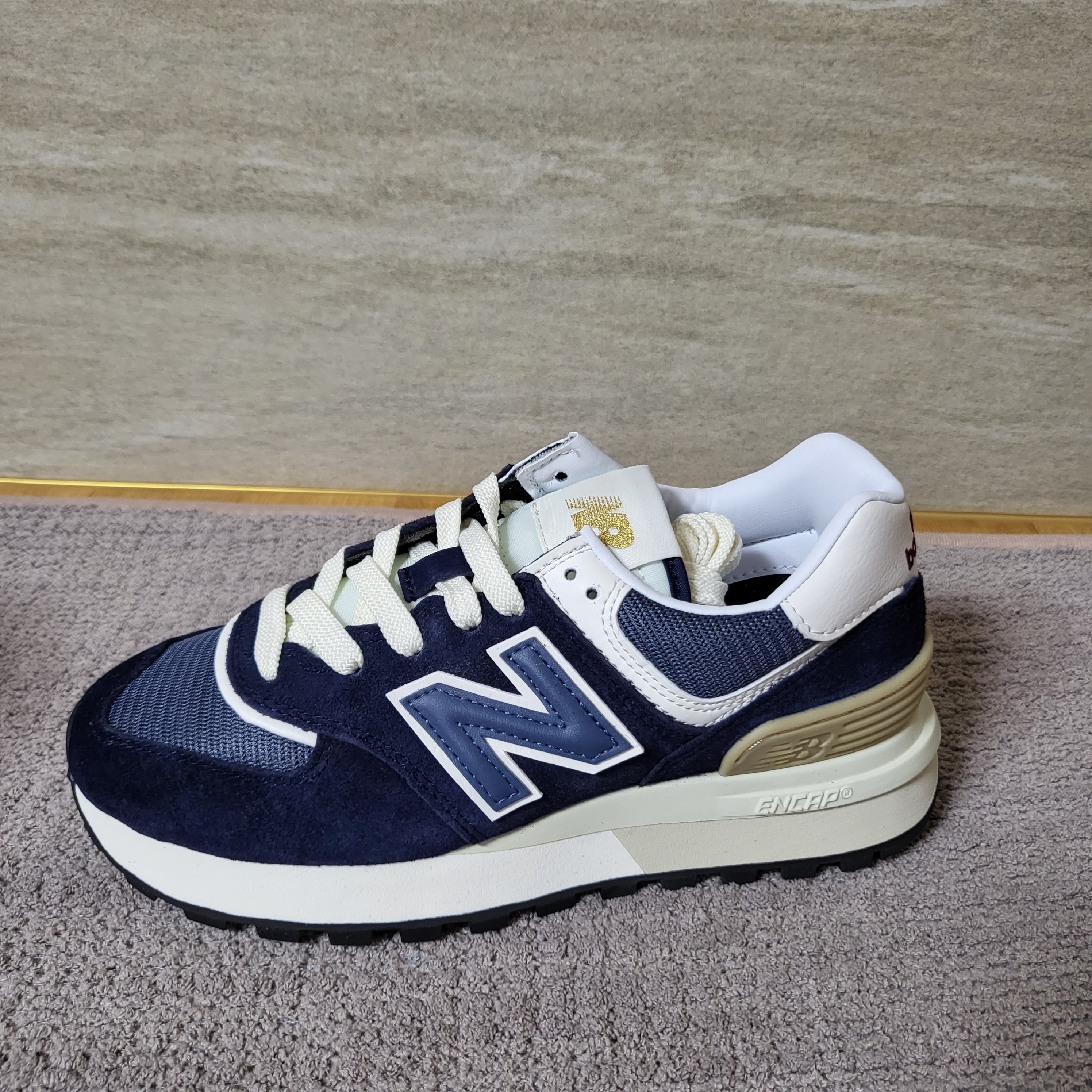 New Balance 574 Legacy Navy 착용 스타일