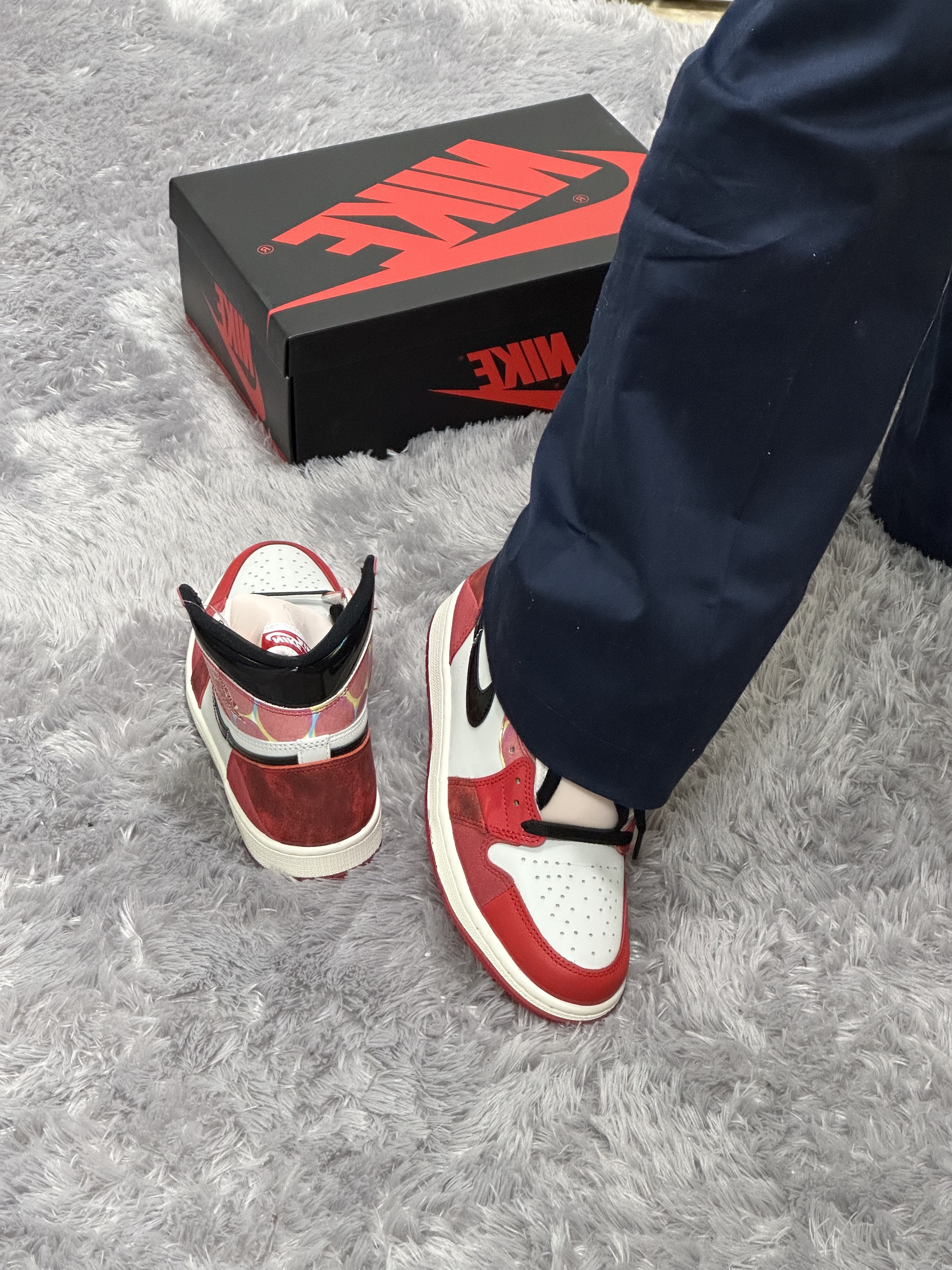 Jordan 1 Retro High Spider-Man Next Chapter 착용 스타일