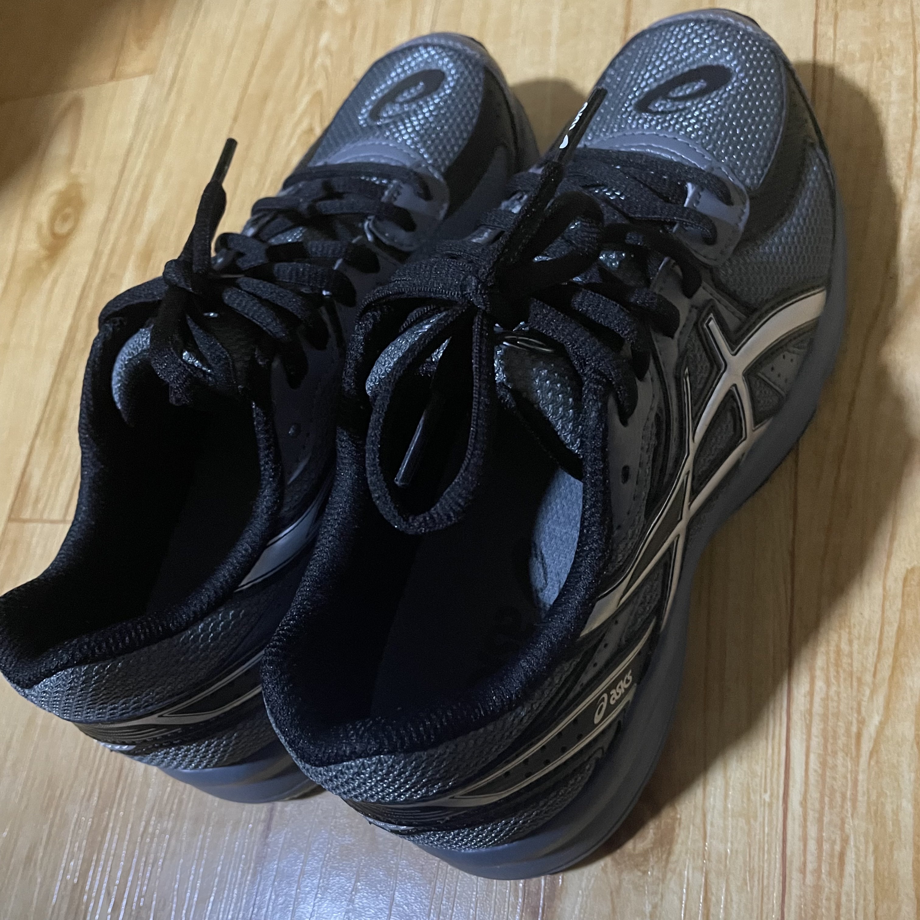 Asics Jog 100 S Steel Grey - 2E Wide 착용 스타일