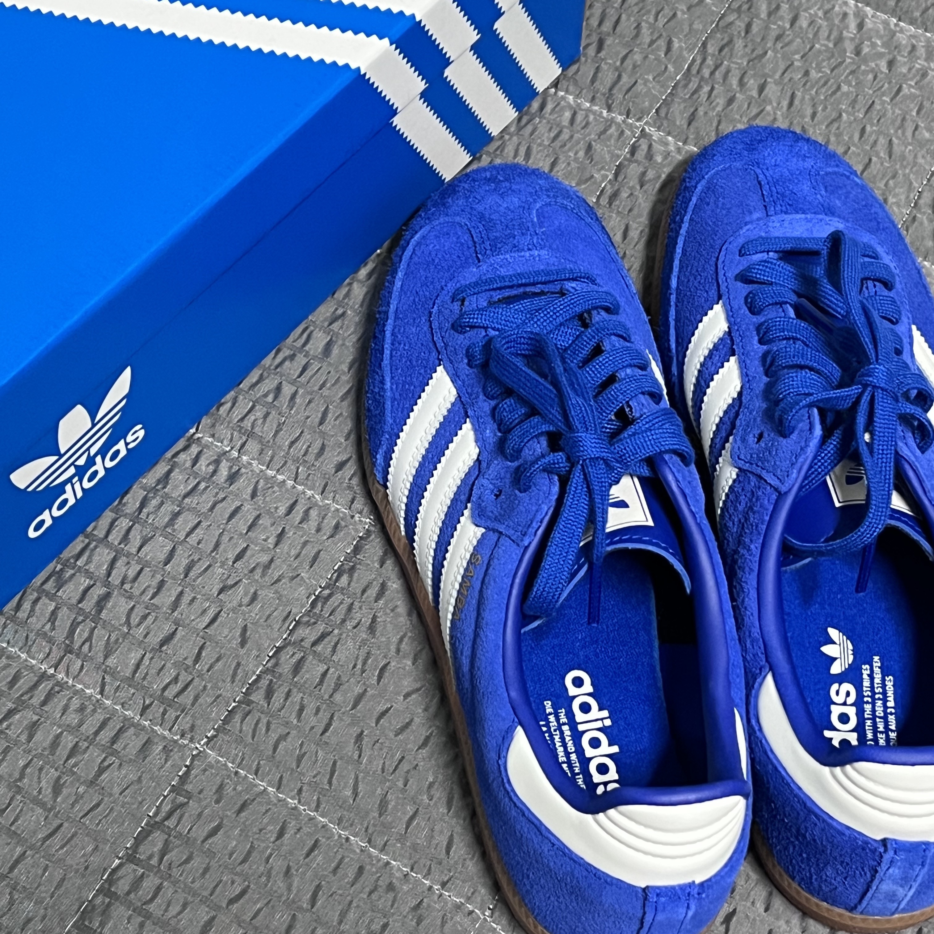 Adidas Samba OG Royal Blue 착용 스타일 - 2