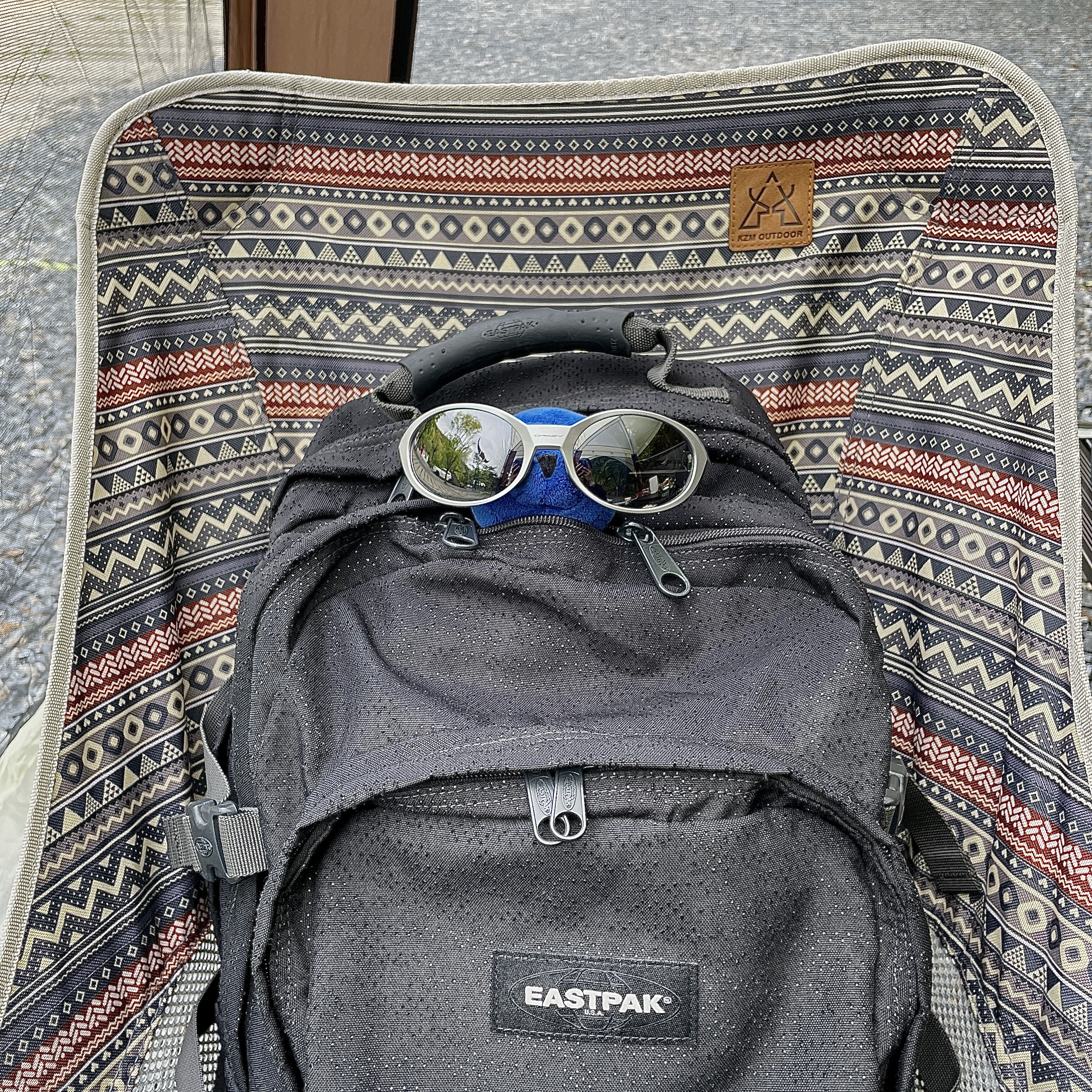Oakley Eye Jacket Redux Silver Frame Prizm Black Polarized Lenses High Bridge Fit 착용 스타일