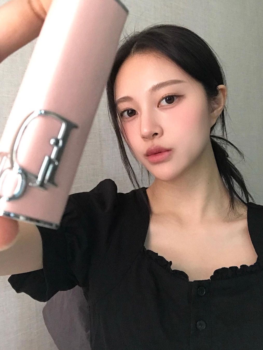 Dior Addict Lipstick 652 Rose Dior 착용 스타일