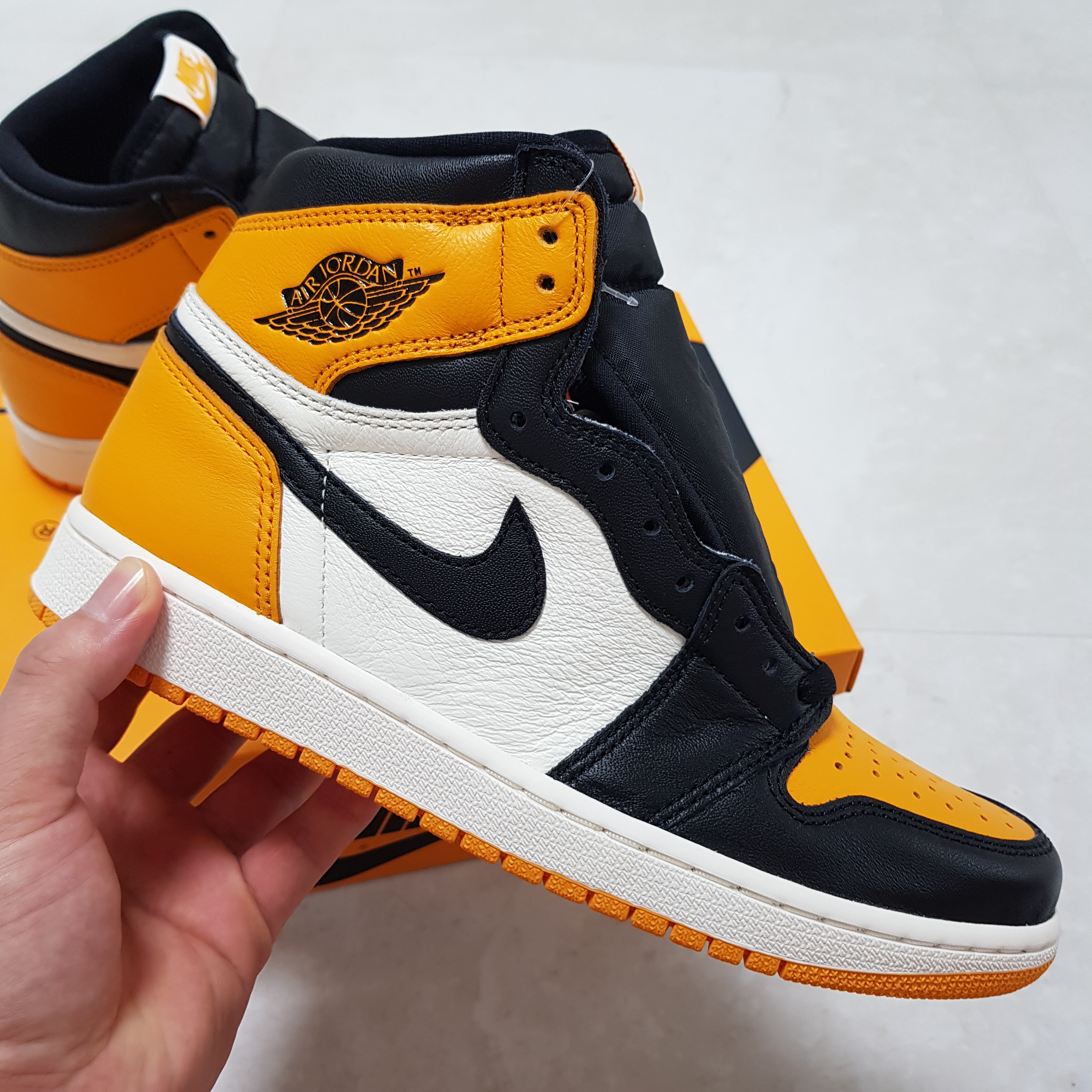 Jordan 1 Retro High OG Taxi 착용 스타일