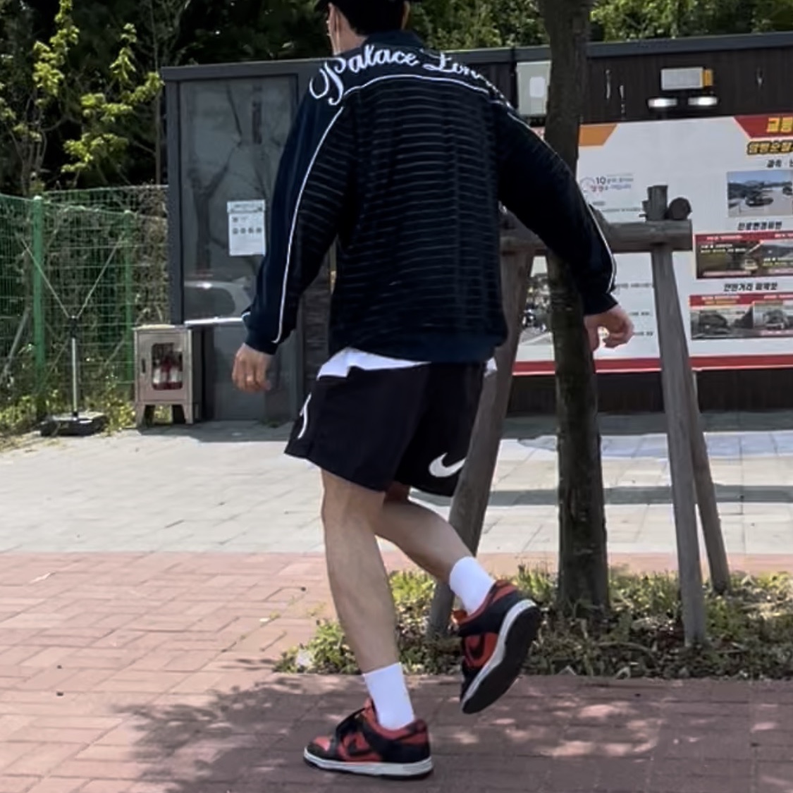 Nike Dunk Low SP Champ Colors 착용 스타일 - 2