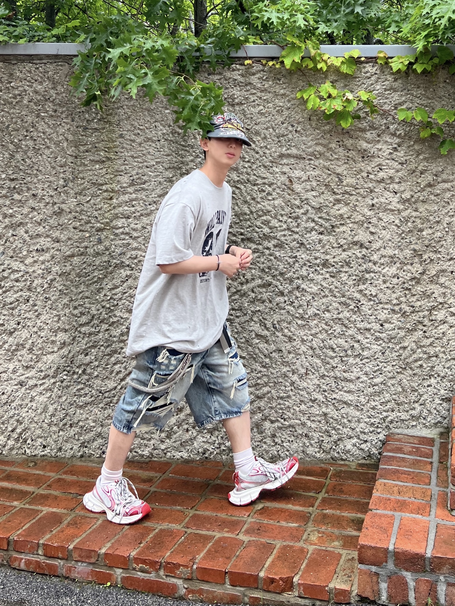 Balenciaga 3XL Sneakers White Red 착용 스타일 - 5