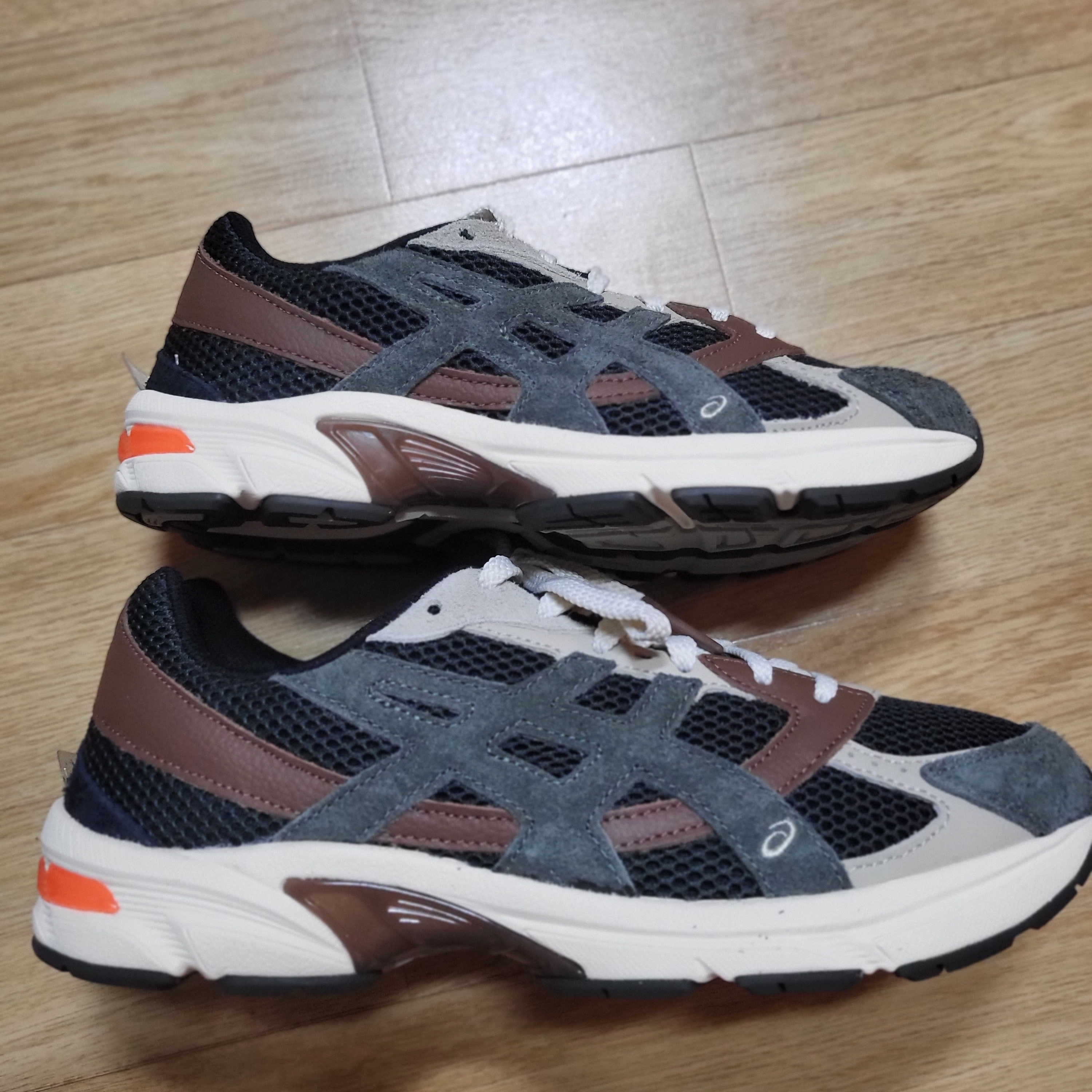 Asics x Hal Studios Gel-1130 MK-II Forest 착용 스타일