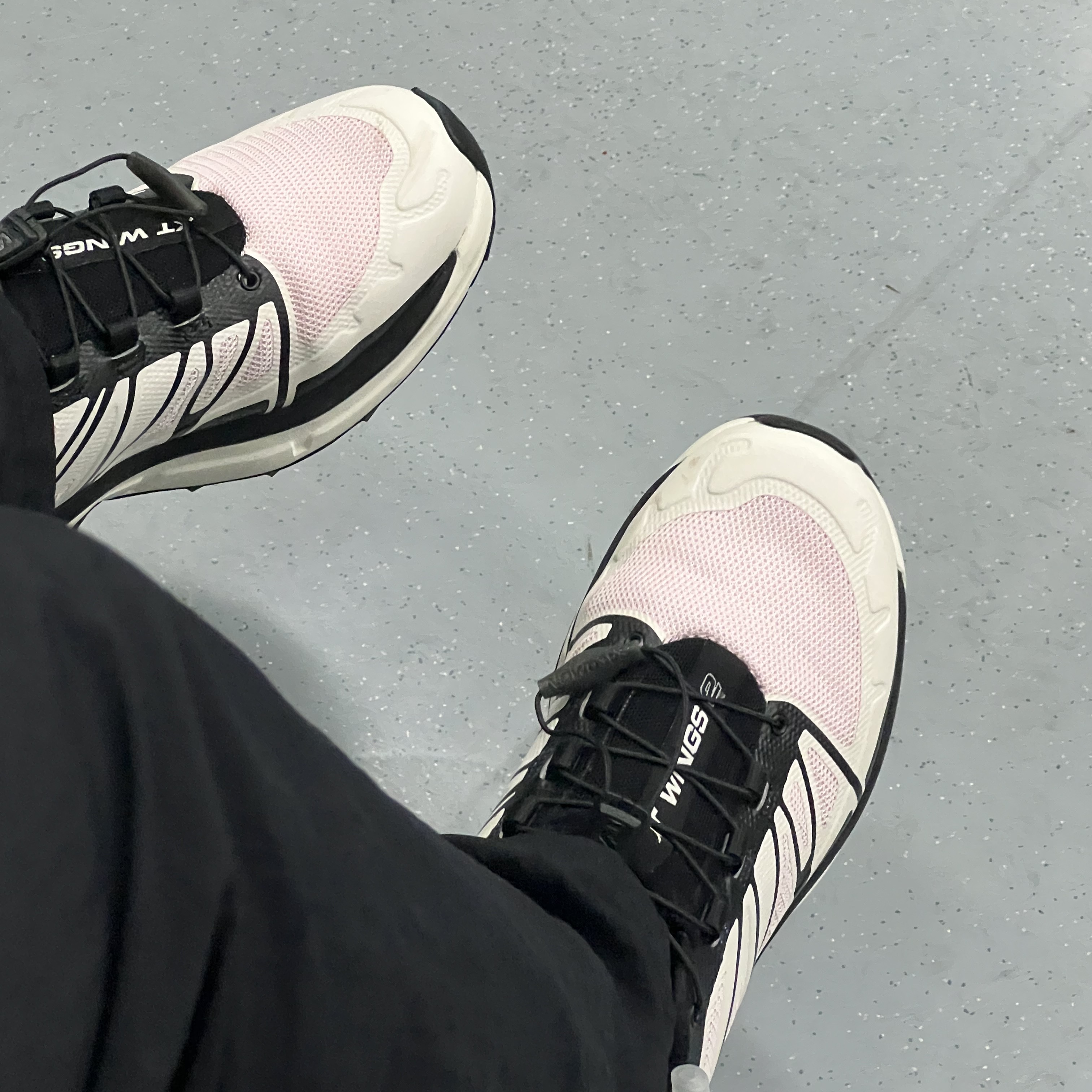 Salomon XT-Wings 2 Cradle Pink 착용 스타일