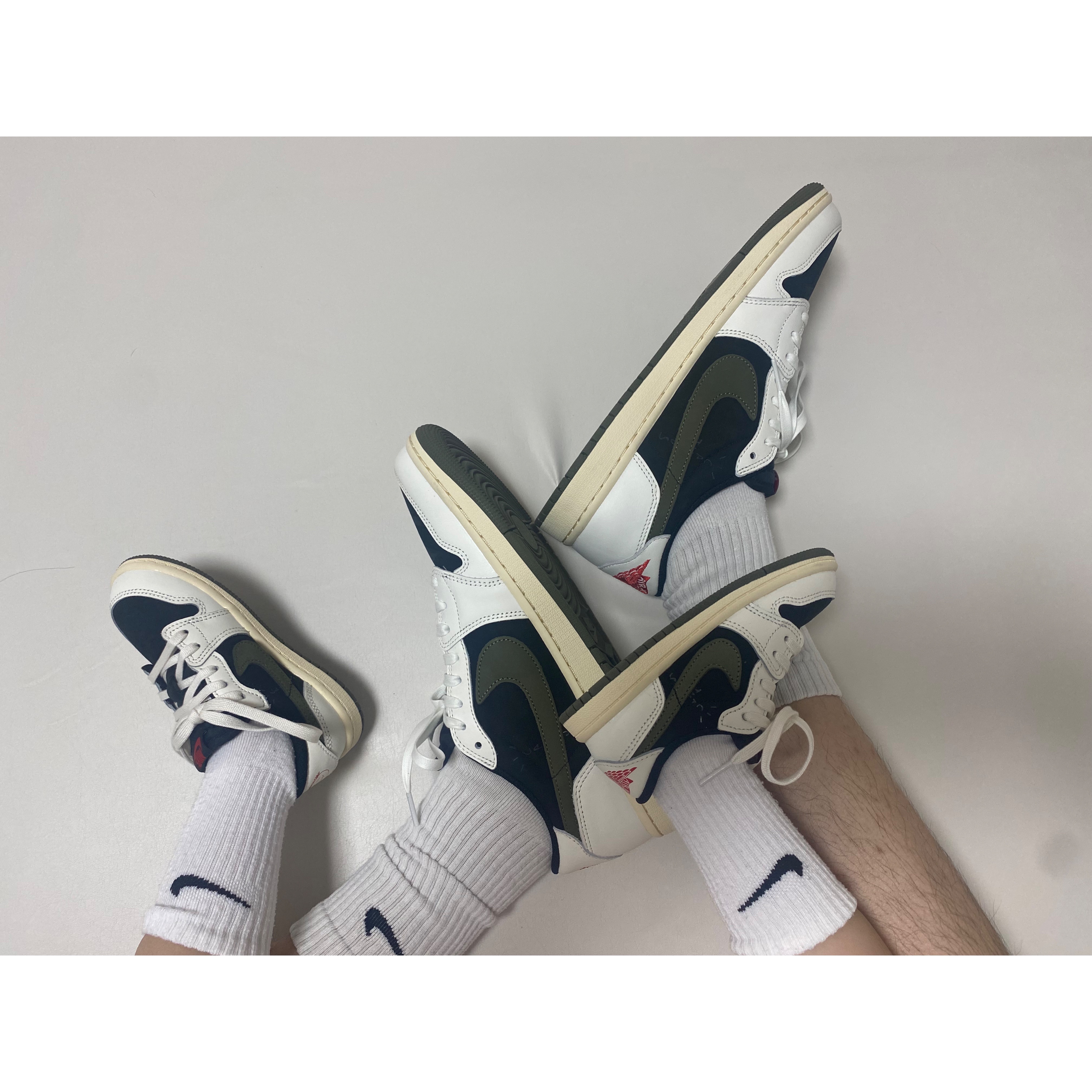 (TD) Jordan 1 x Travis Scott Retro Low OG SP Medium Olive, (W) Jordan 1 x Travis Scott Retro Low OG SP Medium Olive 착용 스타일 - 1