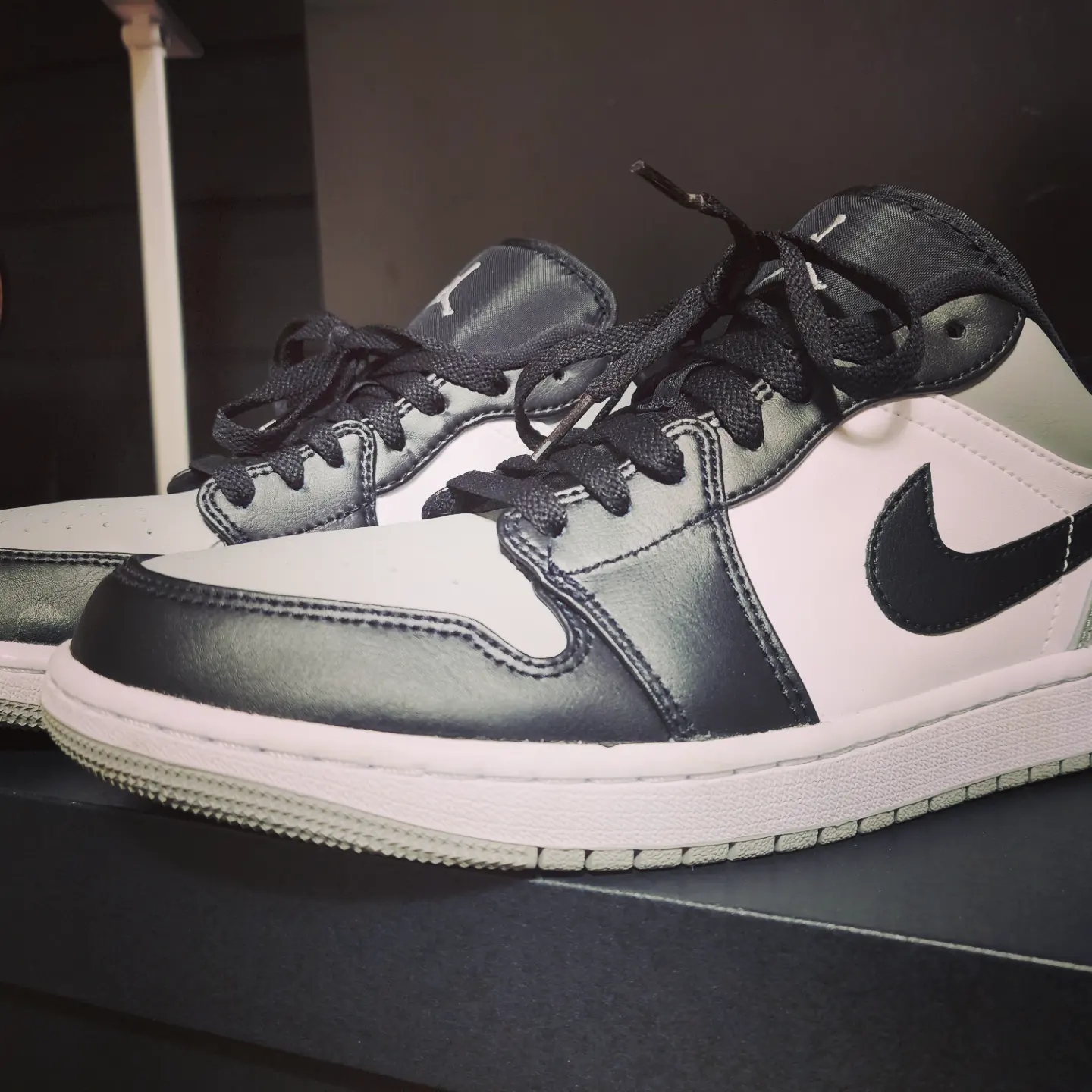 Jordan 1 Low Light Smoke Grey Black 착용 스타일