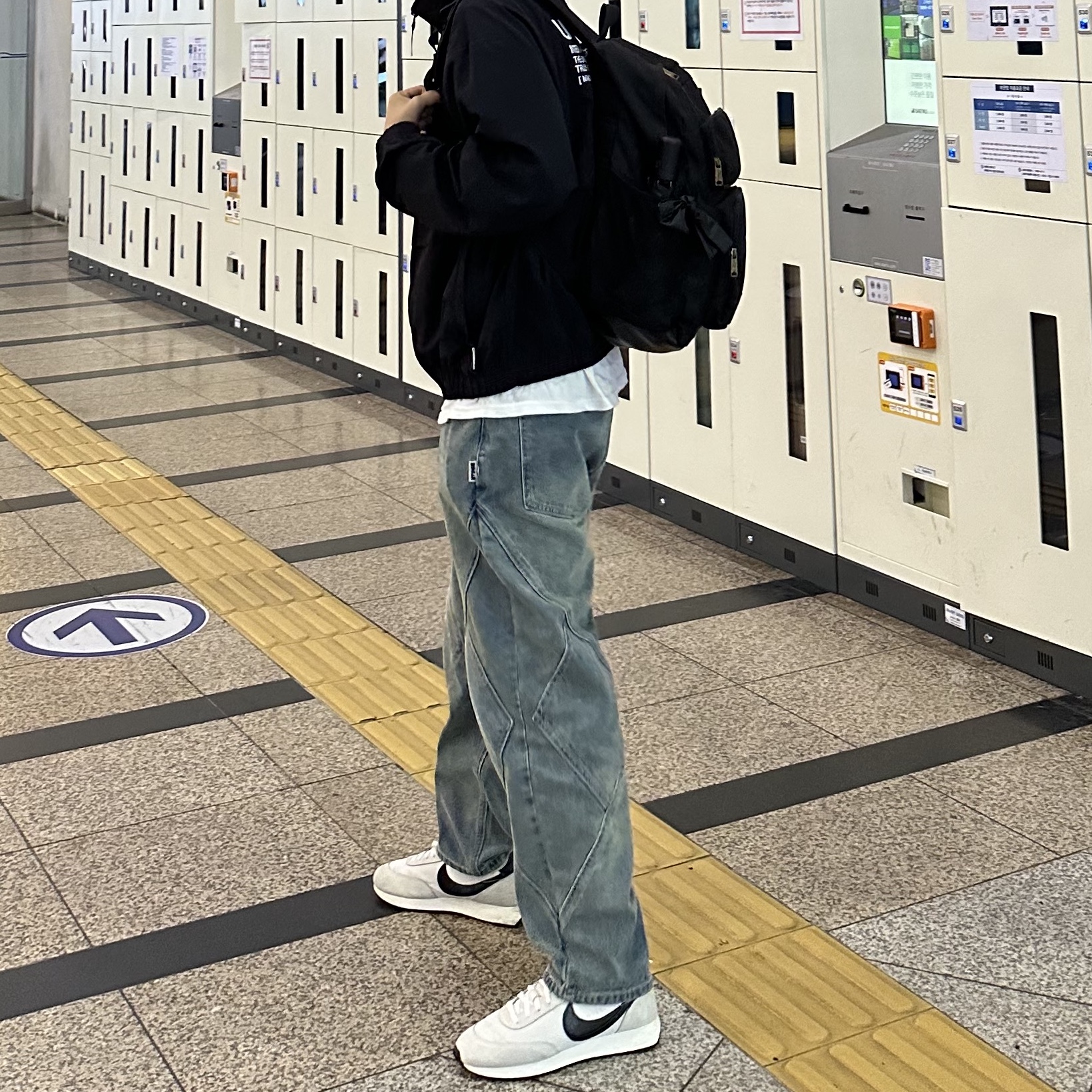 Nike Air Tailwind 79 White Phantom Black 착용 스타일 - 1