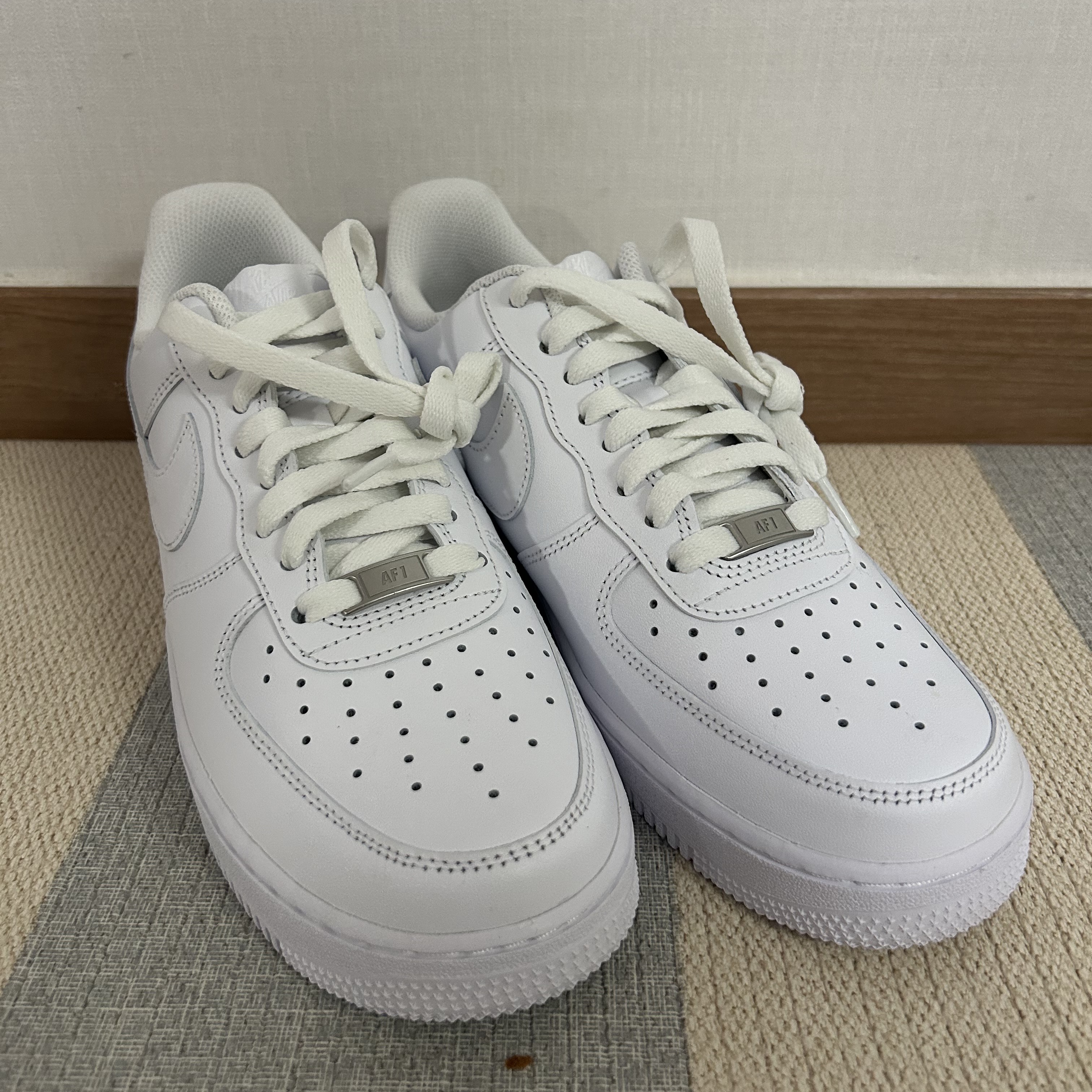 Nike Air Force 1 '07 Low White 착용 스타일