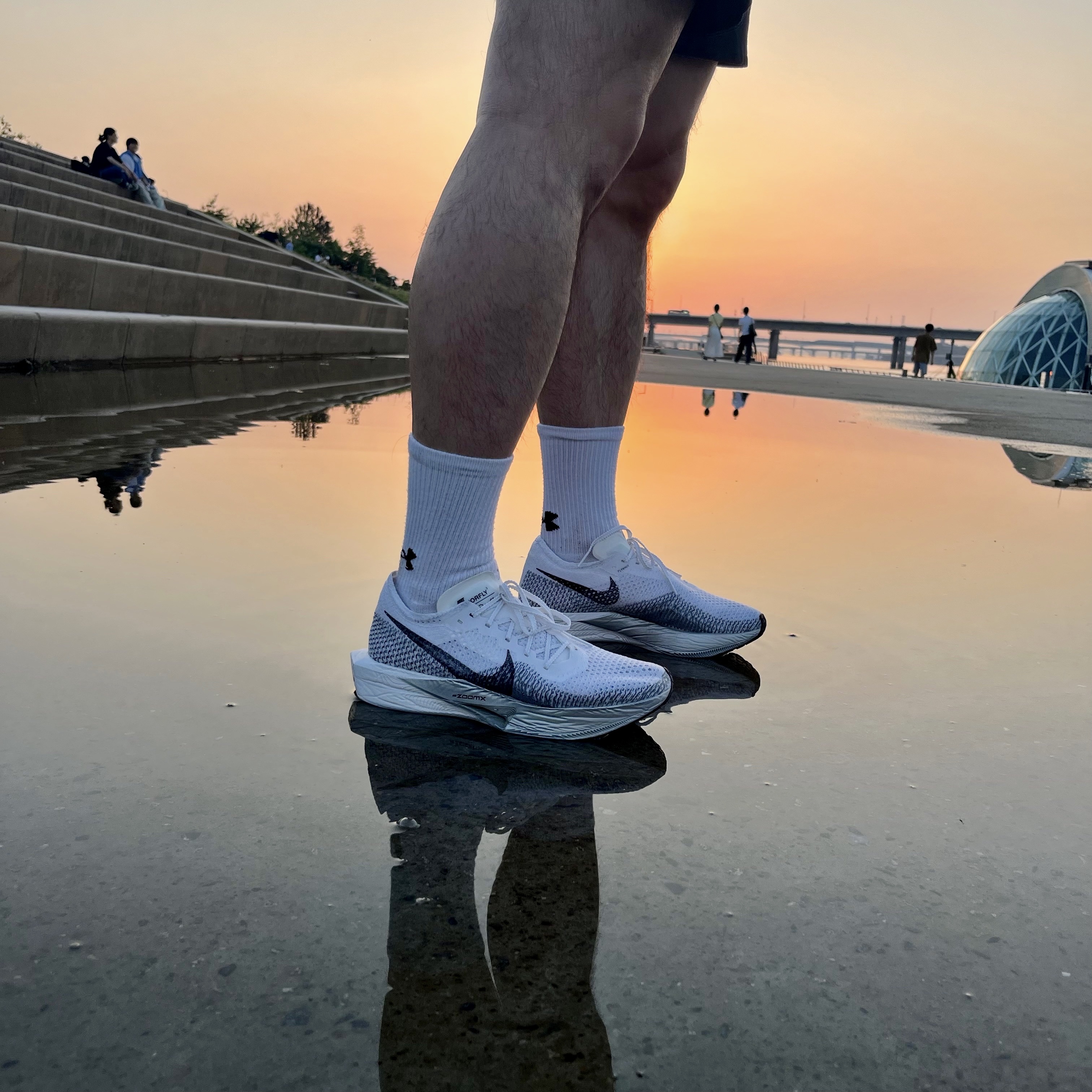 Nike ZoomX Vaporfly Next% 3 White Grey 착용 스타일