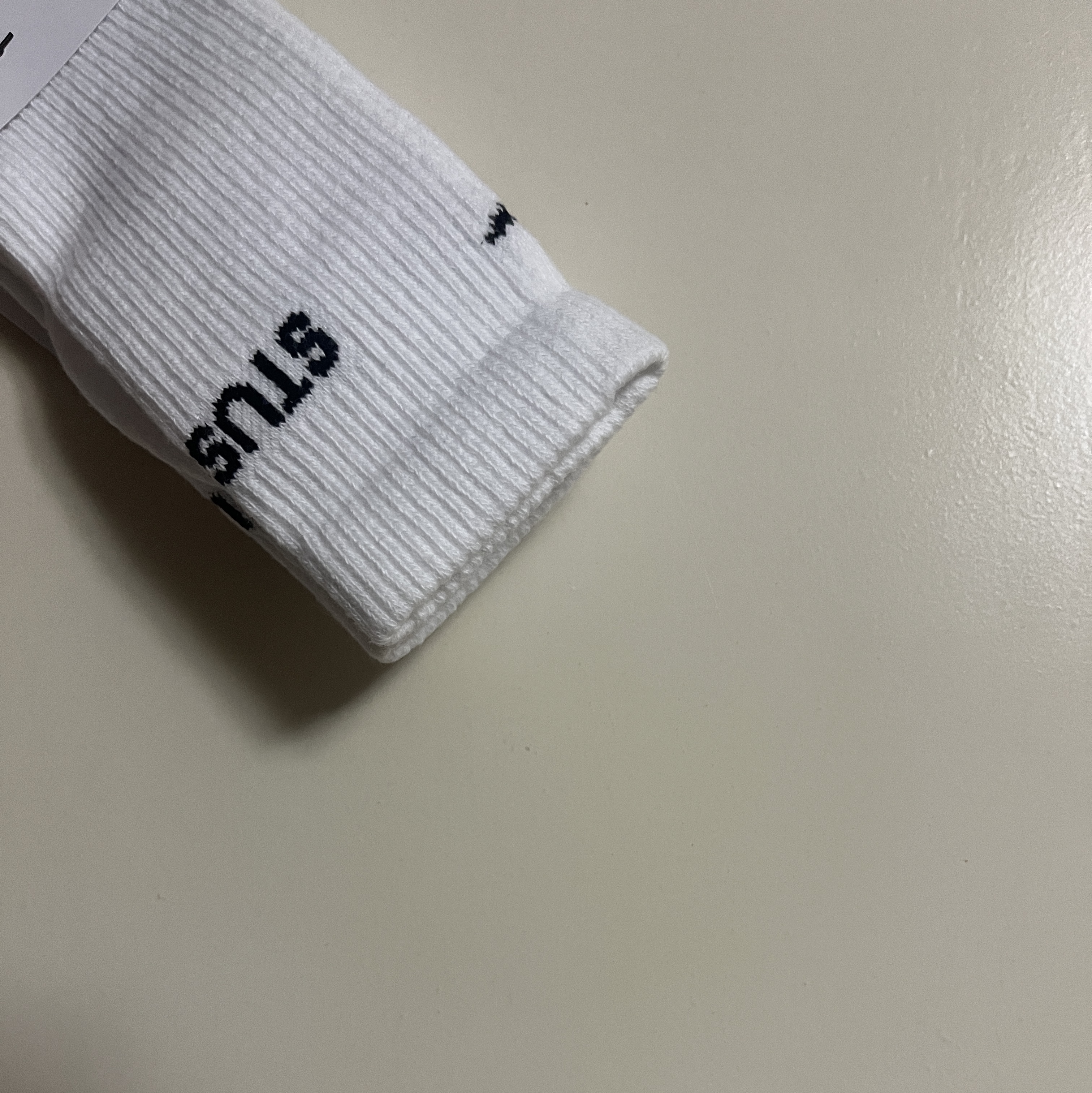 Nike x Stussy NRG Crew Socks White Black 착용 스타일