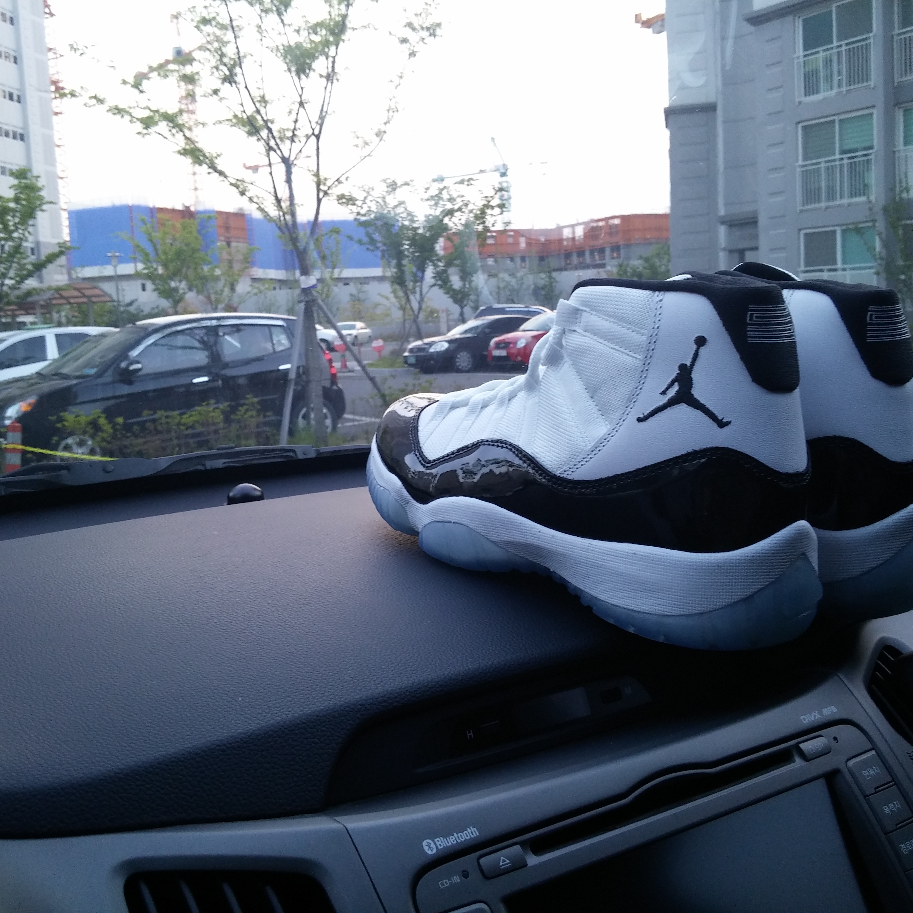Jordan 11 Retro Concord 2011 착용 스타일 - 1