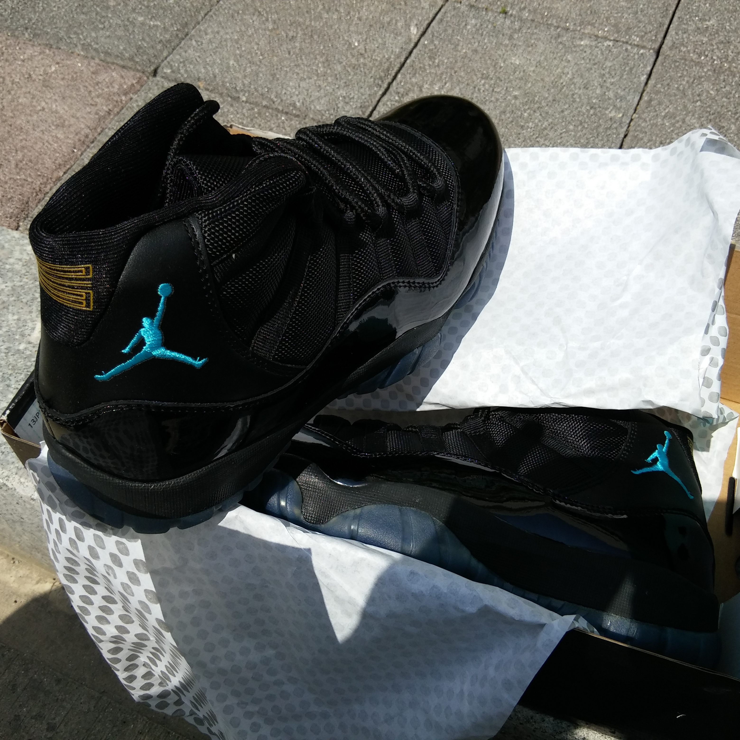 Jordan 11 Retro Gamma Blue 착용 스타일 - 2