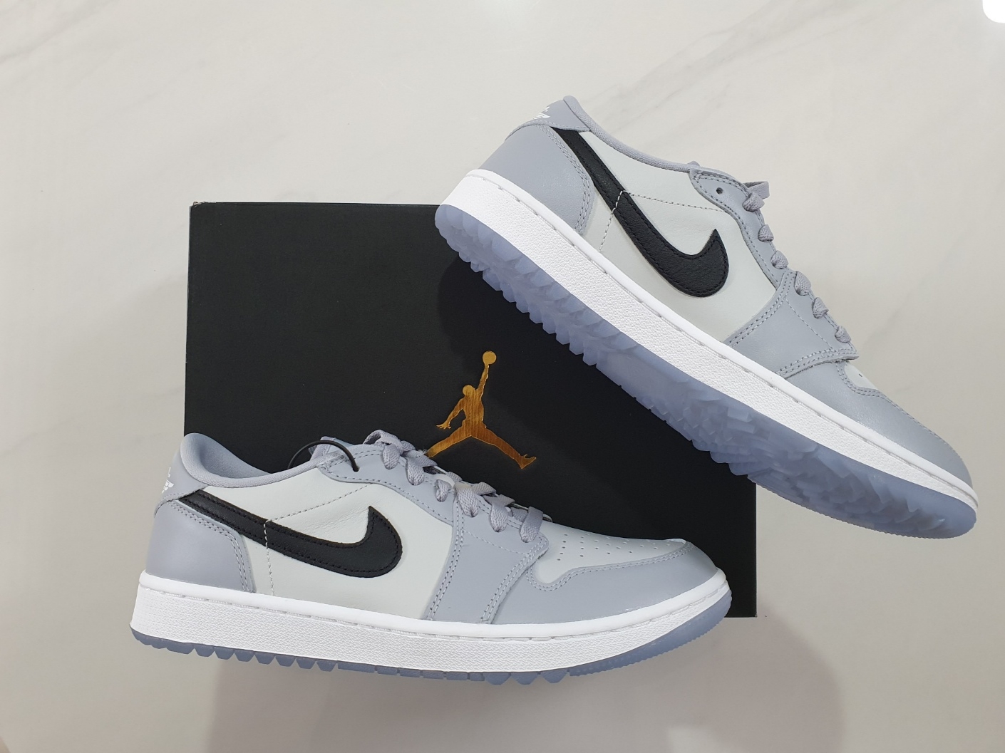 Jordan 1 Low Golf Wolf Grey 착용 스타일