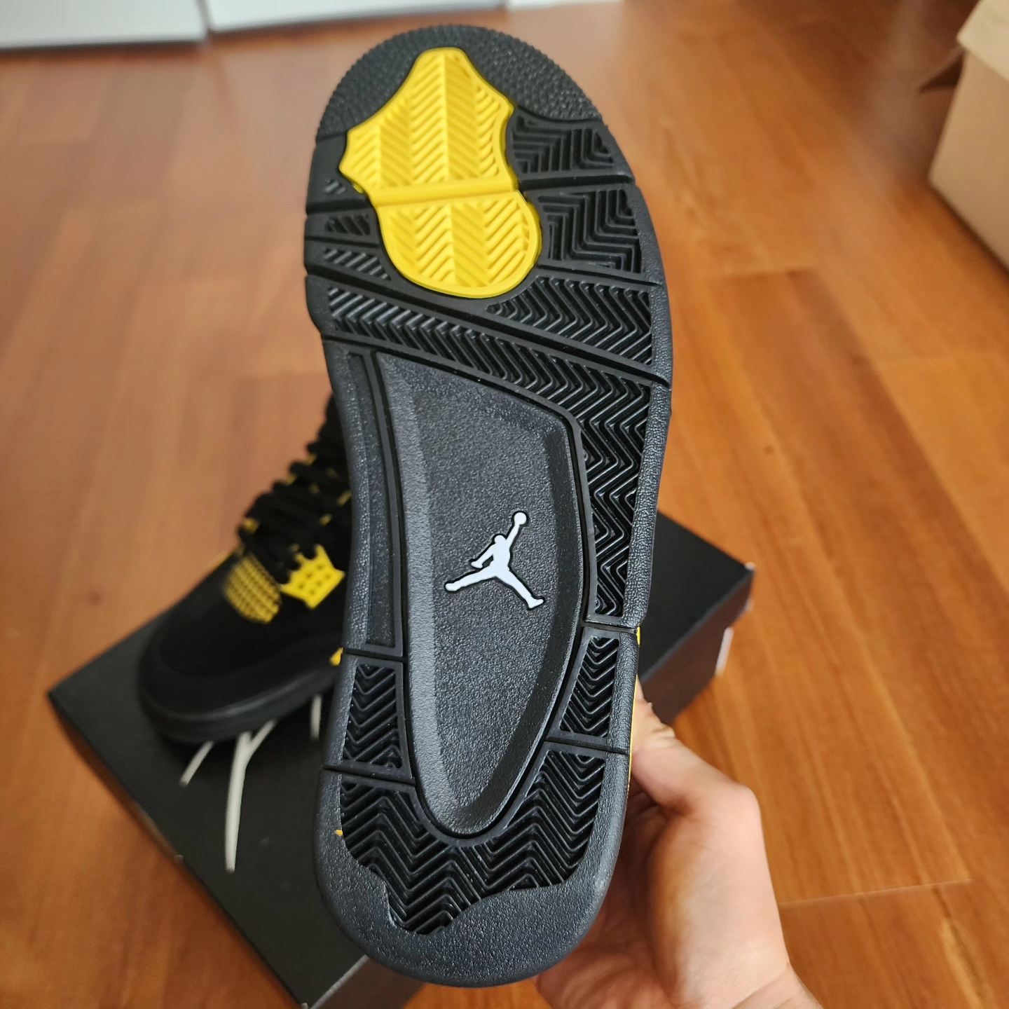 Jordan 4 Retro Thunder 2023 착용 스타일 - 4