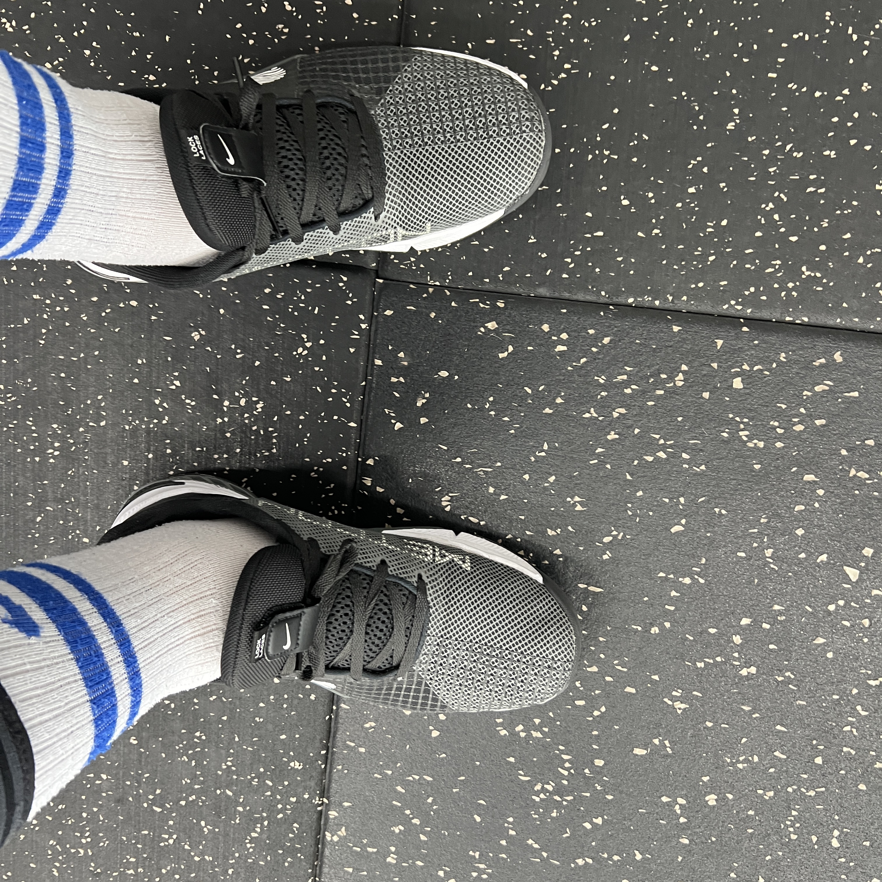 Nike Metcon 8 Black White 착용 스타일