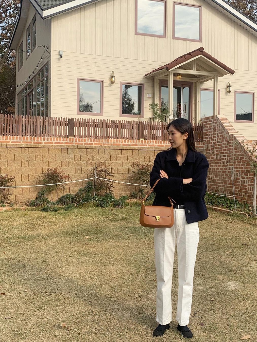 흐꺙 우먼 하모니 느와 무광 가죽, 흐꺙 우먼 하모니 블랑 무광 가죽 착용 스타일