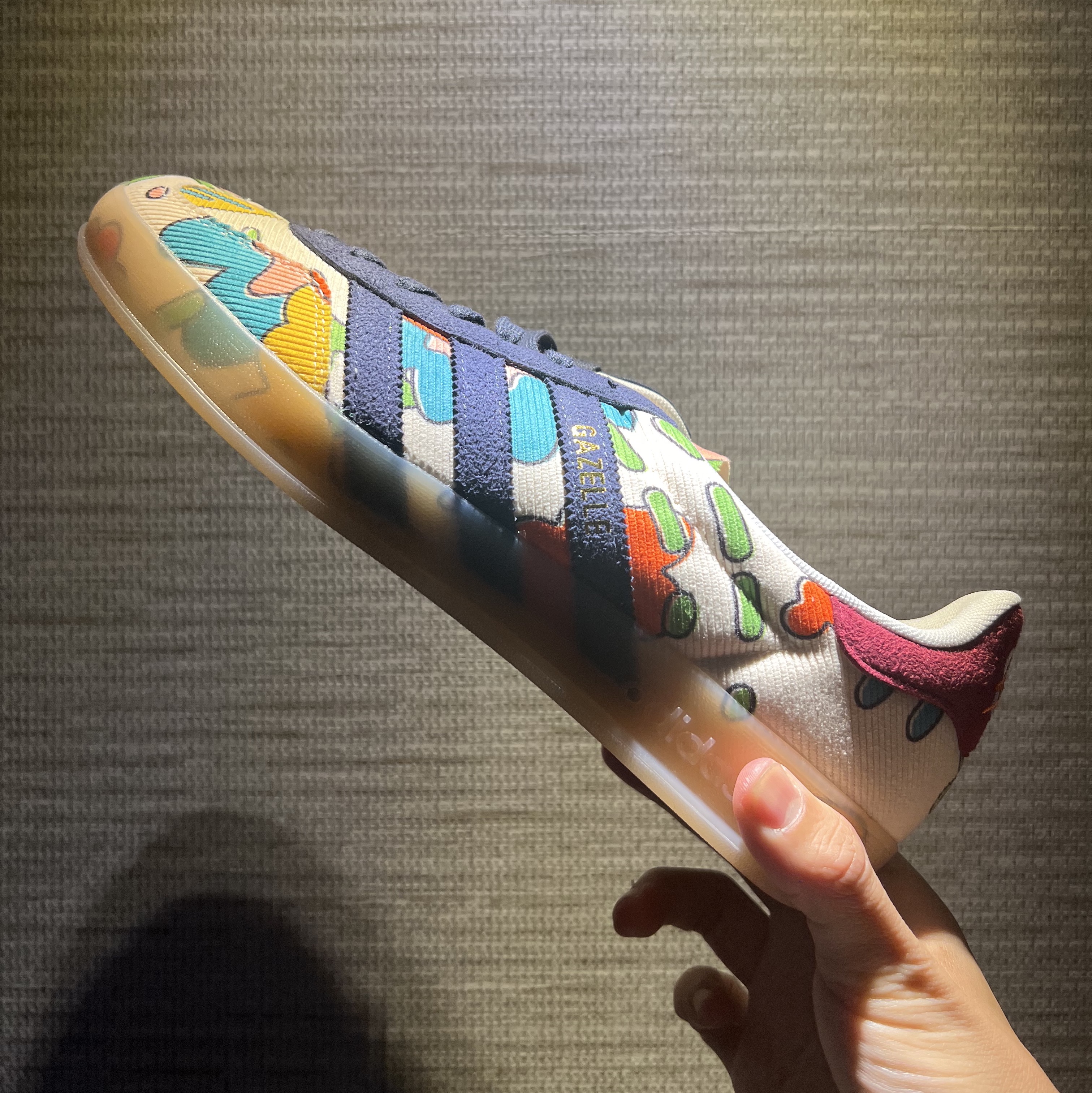 Adidas x Sean Wotherspoon Gazelle Indoor Ecru Tint 착용 스타일